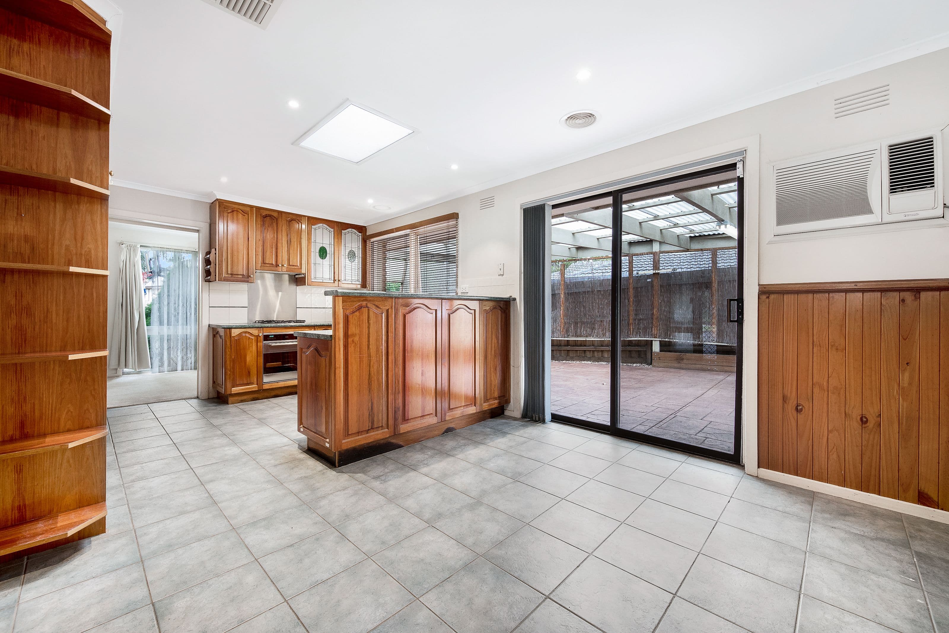 146 Haverbrack Drive, Mulgrave VIC 3170, Mulgrave - Thumbnail 3
