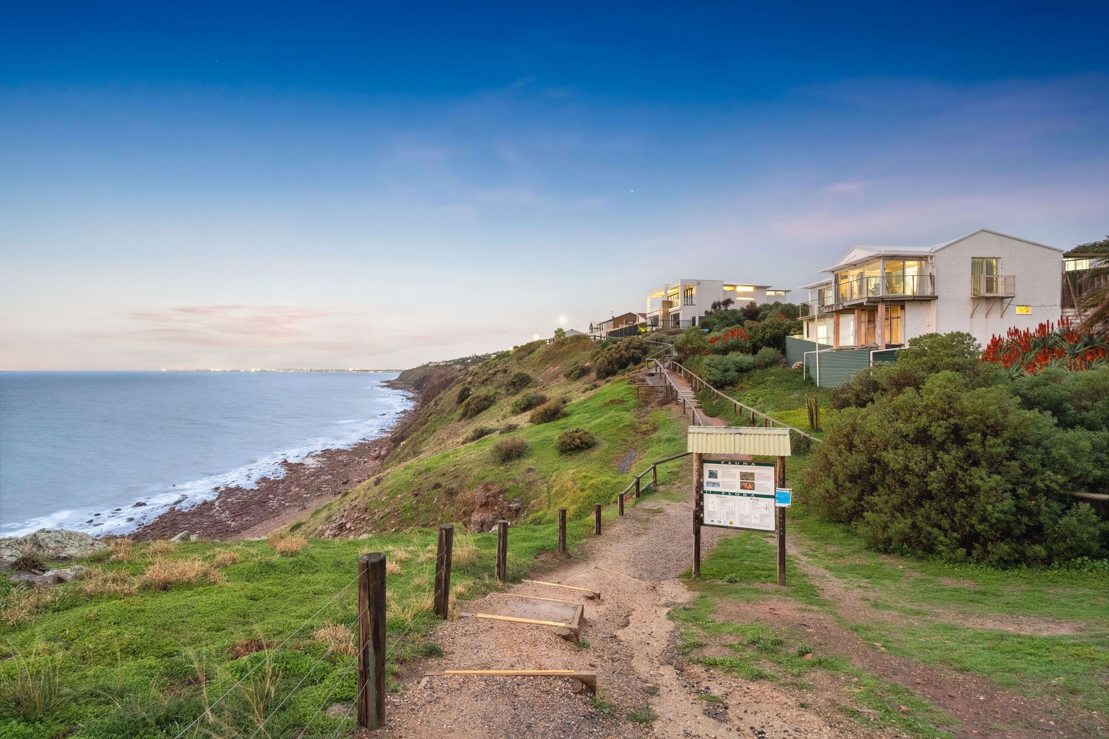 32 The Esplanade, Hallett Cove SA 5158, Hallett Cove - Thumbnail 3