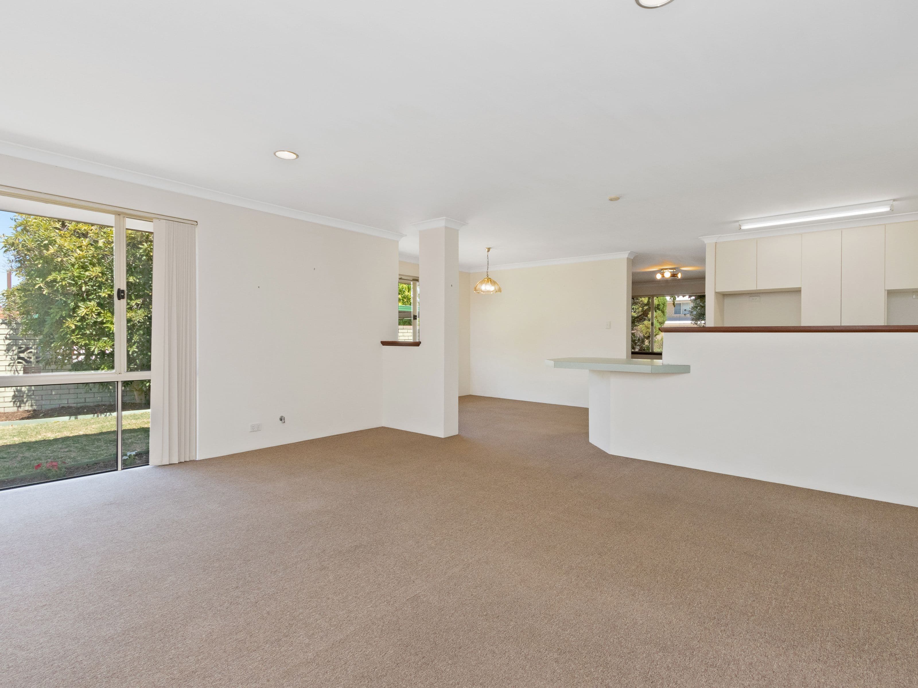 20 Griffin Crescent, Manning WA 6152, Manning - Thumbnail 2