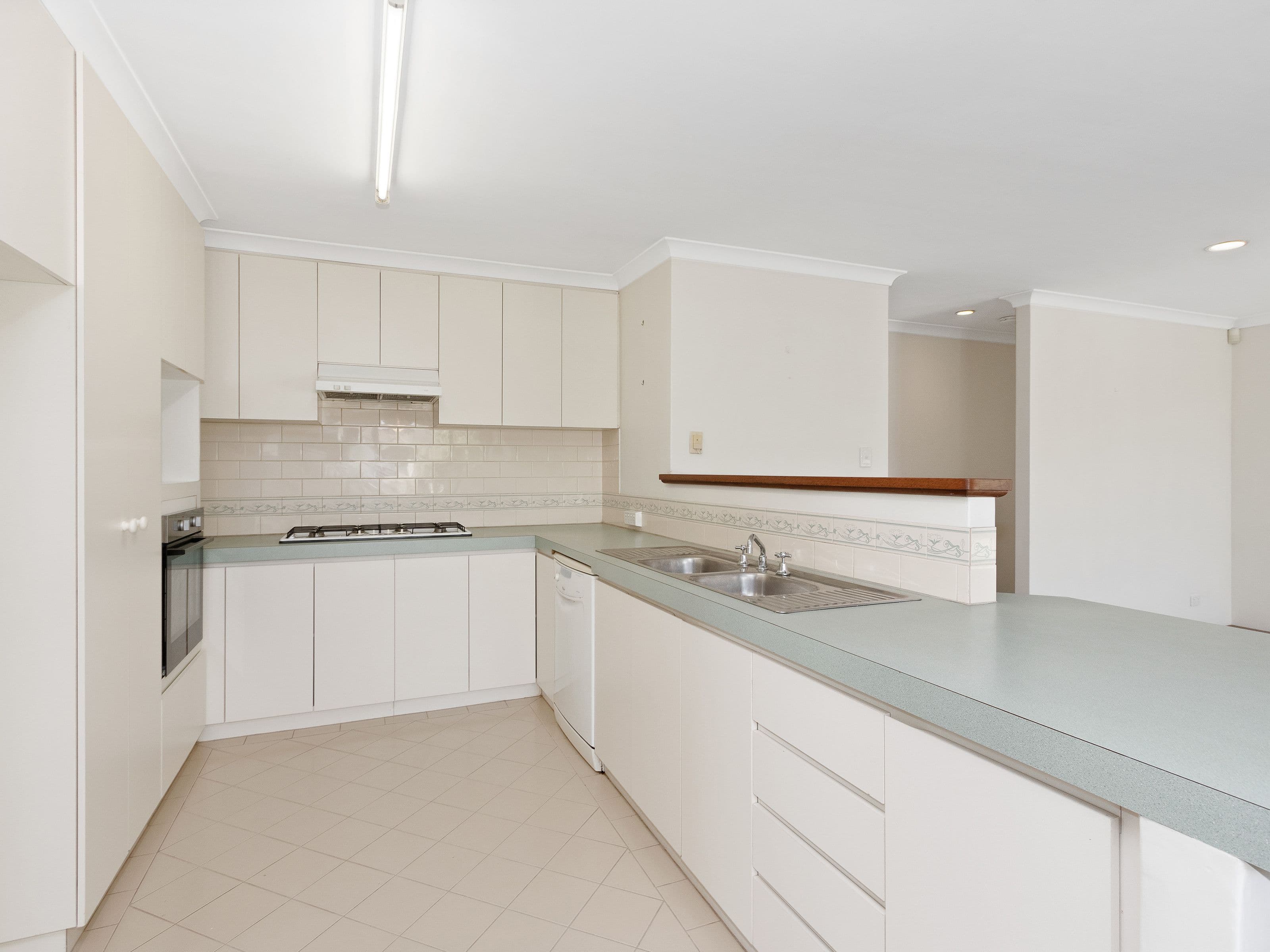 20 Griffin Crescent, Manning WA 6152, Manning - Thumbnail 3