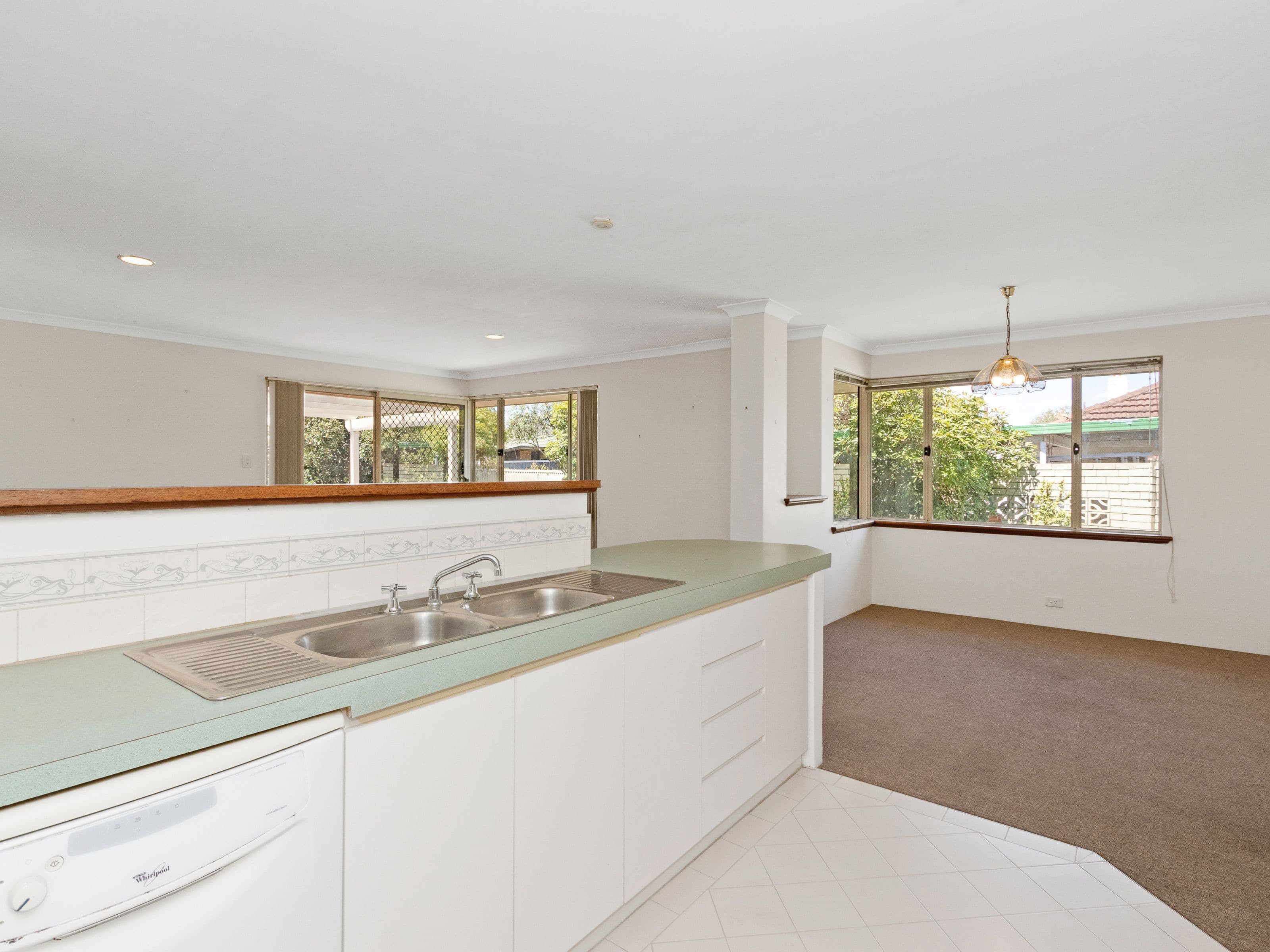 20 Griffin Crescent, Manning WA 6152, Manning - Thumbnail 4