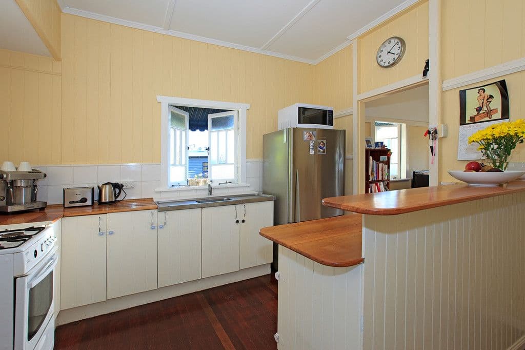 377 Bennetts Road, NORMAN PARK QLD 4170, Norman Park - Thumbnail 3