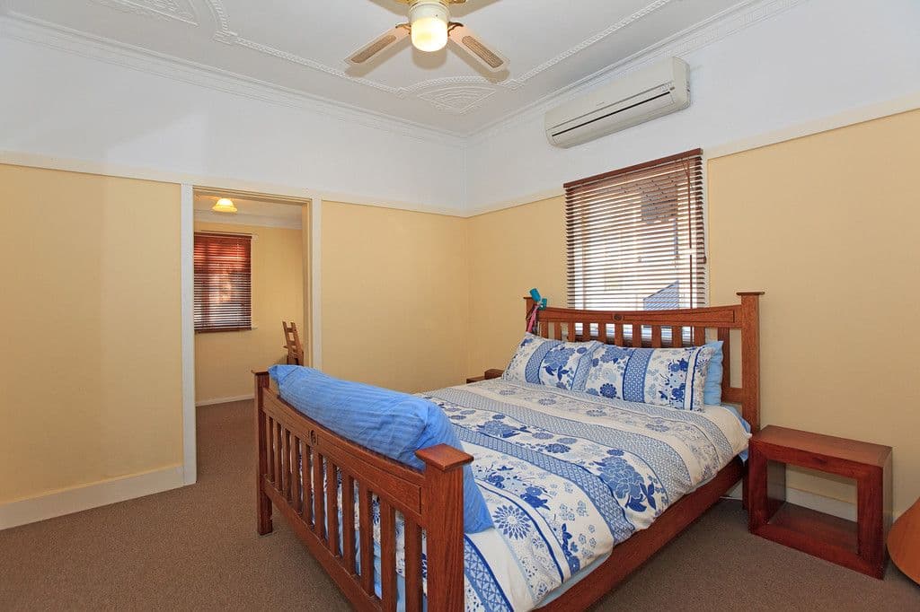 377 Bennetts Road, NORMAN PARK QLD 4170, Norman Park - Thumbnail 4