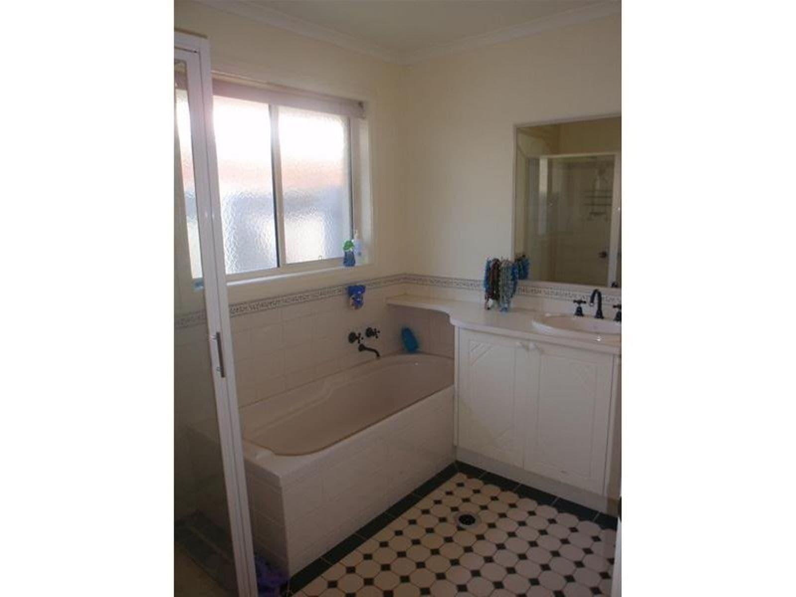 2 Macquarie Court, Mildura - Thumbnail 5