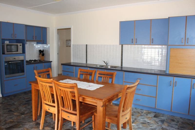 72 Parry Street, Charleville QLD 4470, Charleville - Thumbnail 2