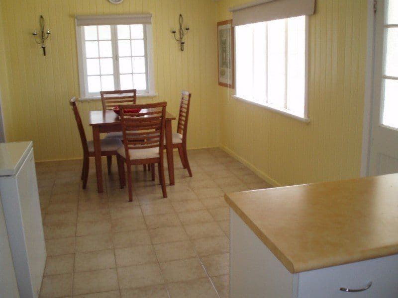 111 Livingstone Street, BERSERKER QLD 4701, Berserker - Thumbnail 4