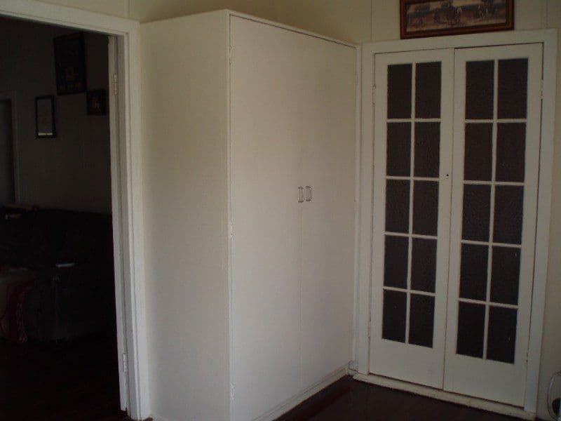 111 Livingstone Street, BERSERKER QLD 4701, Berserker - Thumbnail 5