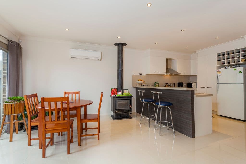 8 Little Fenwick Street, Geelong VIC 3220, Geelong - Thumbnail 4