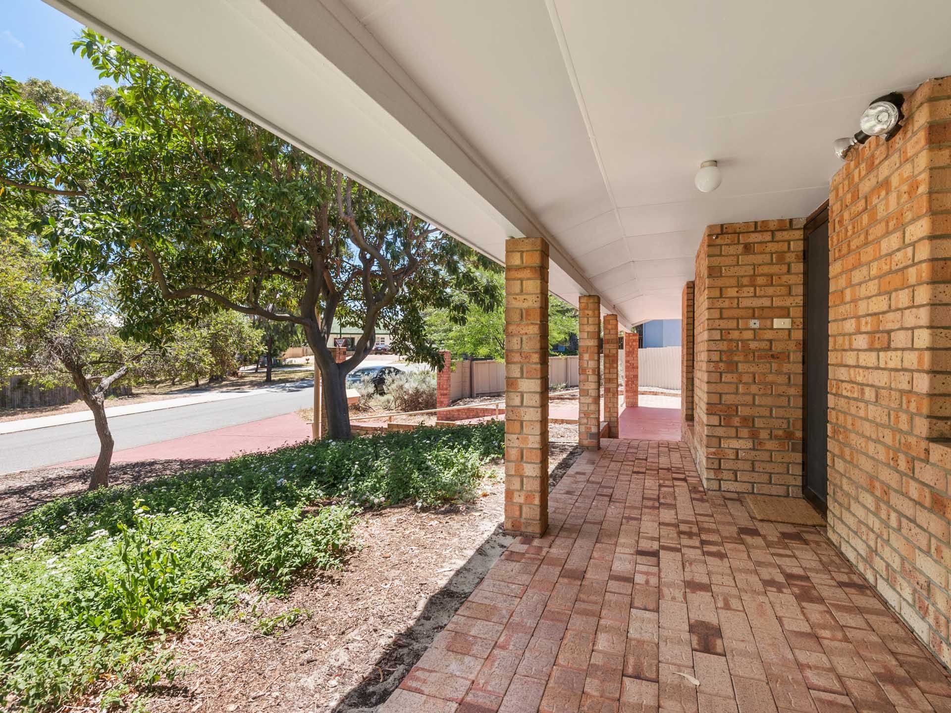 38 Stockdale Crescent, Wembley Downs WA 6019, Wembley Downs - Thumbnail 2