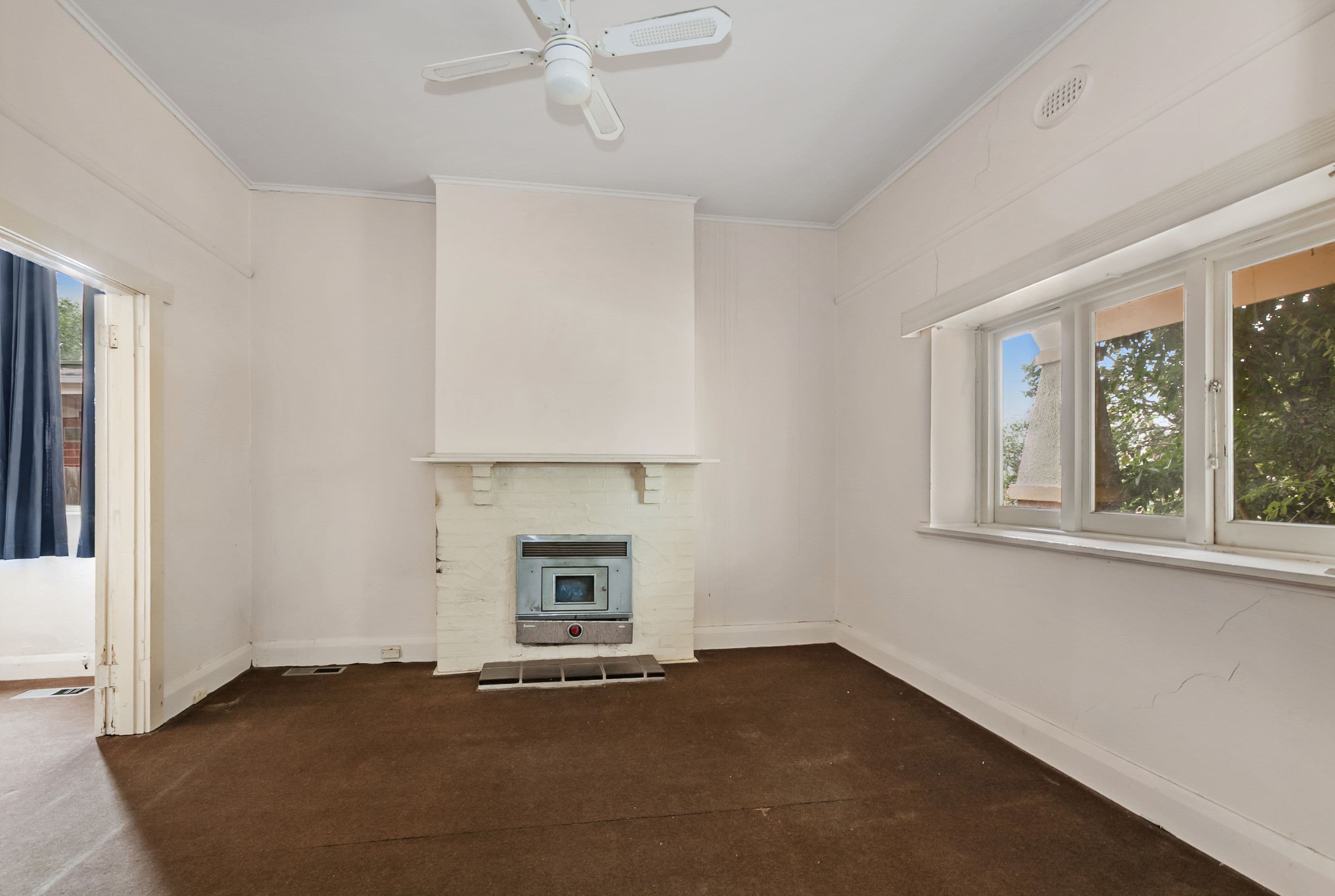 18 Down Street, Reservoir VIC 3073, Reservoir - Thumbnail 3