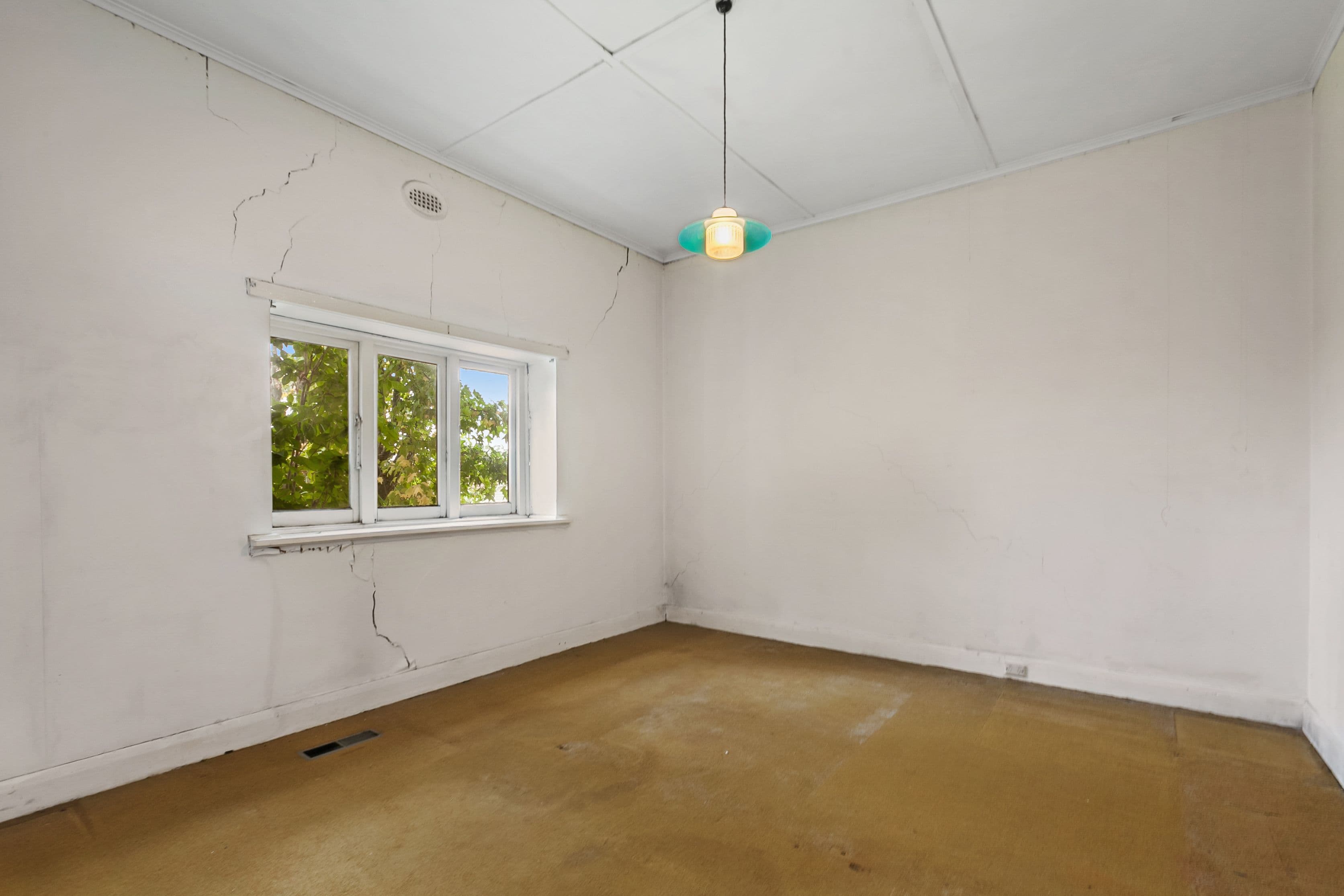 18 Down Street, Reservoir VIC 3073, Reservoir - Thumbnail 6