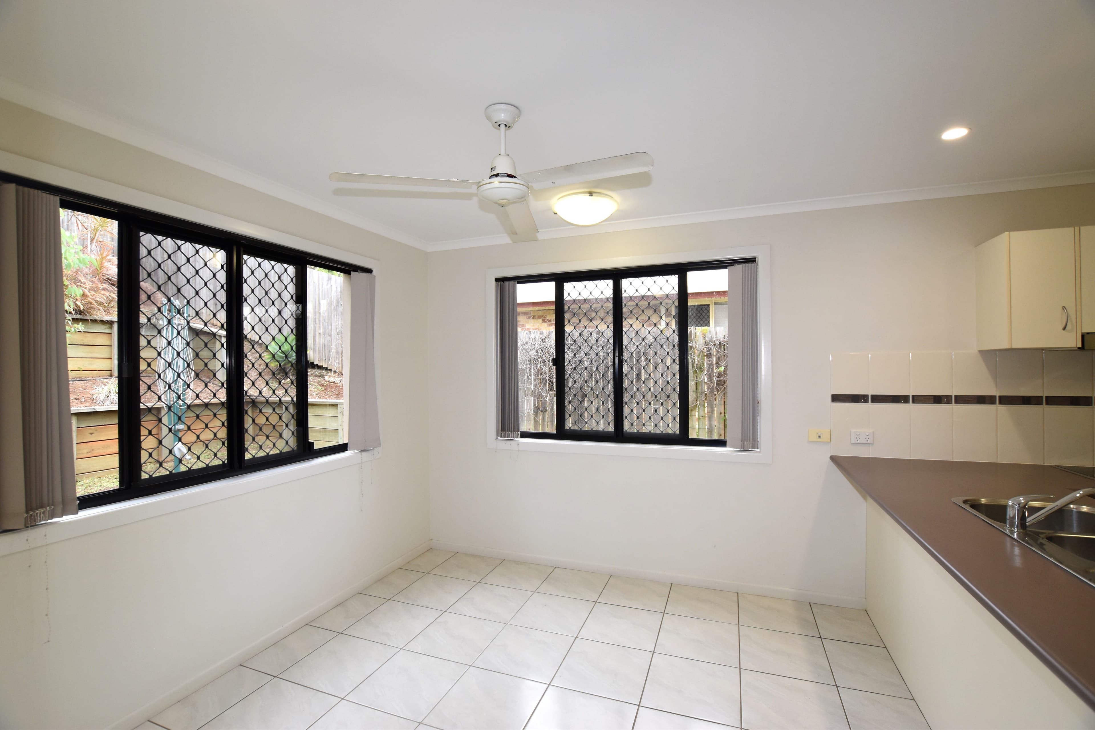 36a Charles Street, West Gladstone QLD 4680, West Gladstone - Thumbnail 5