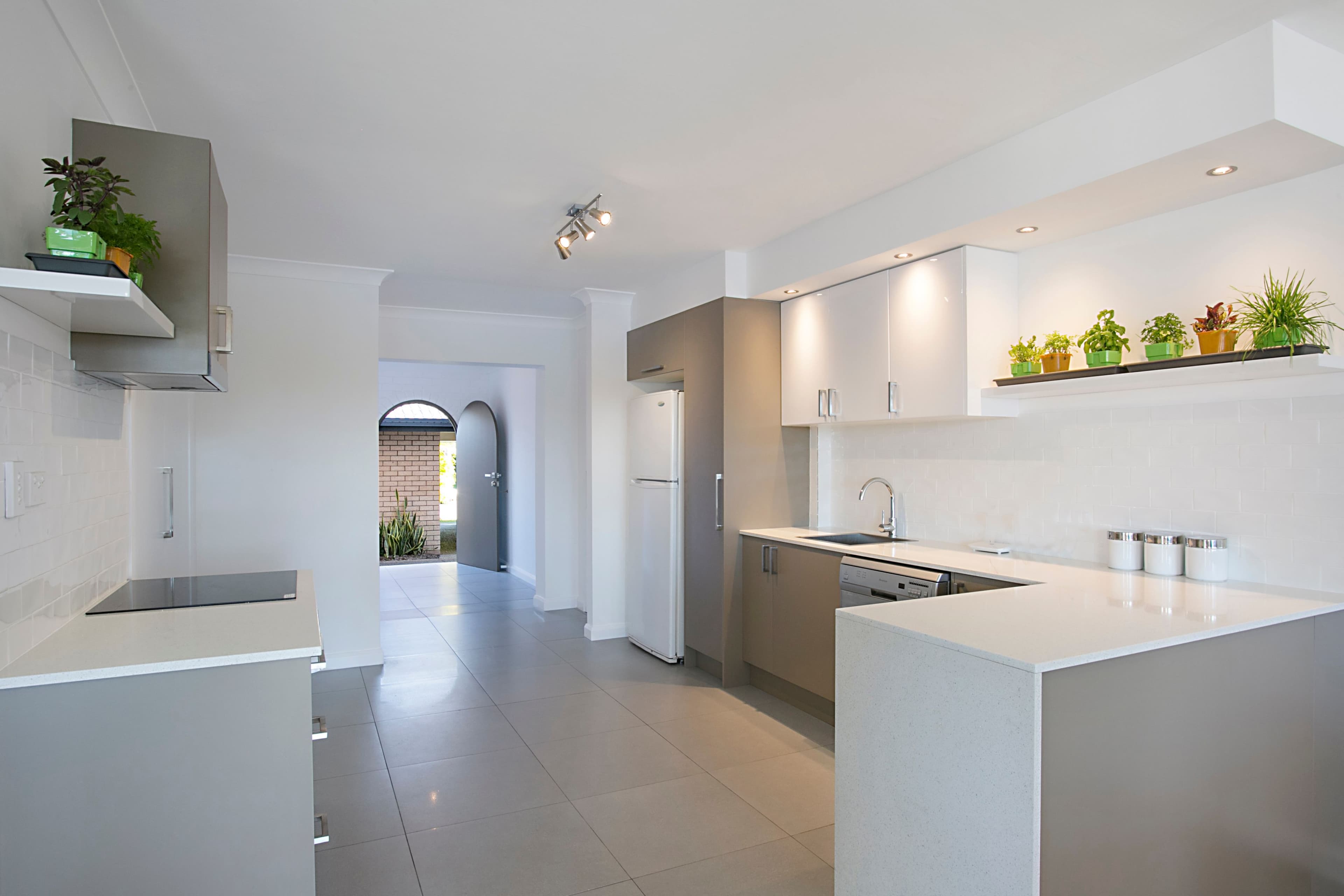 23 Barbet Place, Burleigh Waters QLD 4220, Burleigh Waters - Thumbnail 4