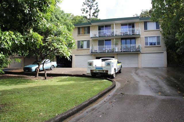 36 Lemnos Street, RED HILL QLD 4059, Red Hill - Thumbnail 2