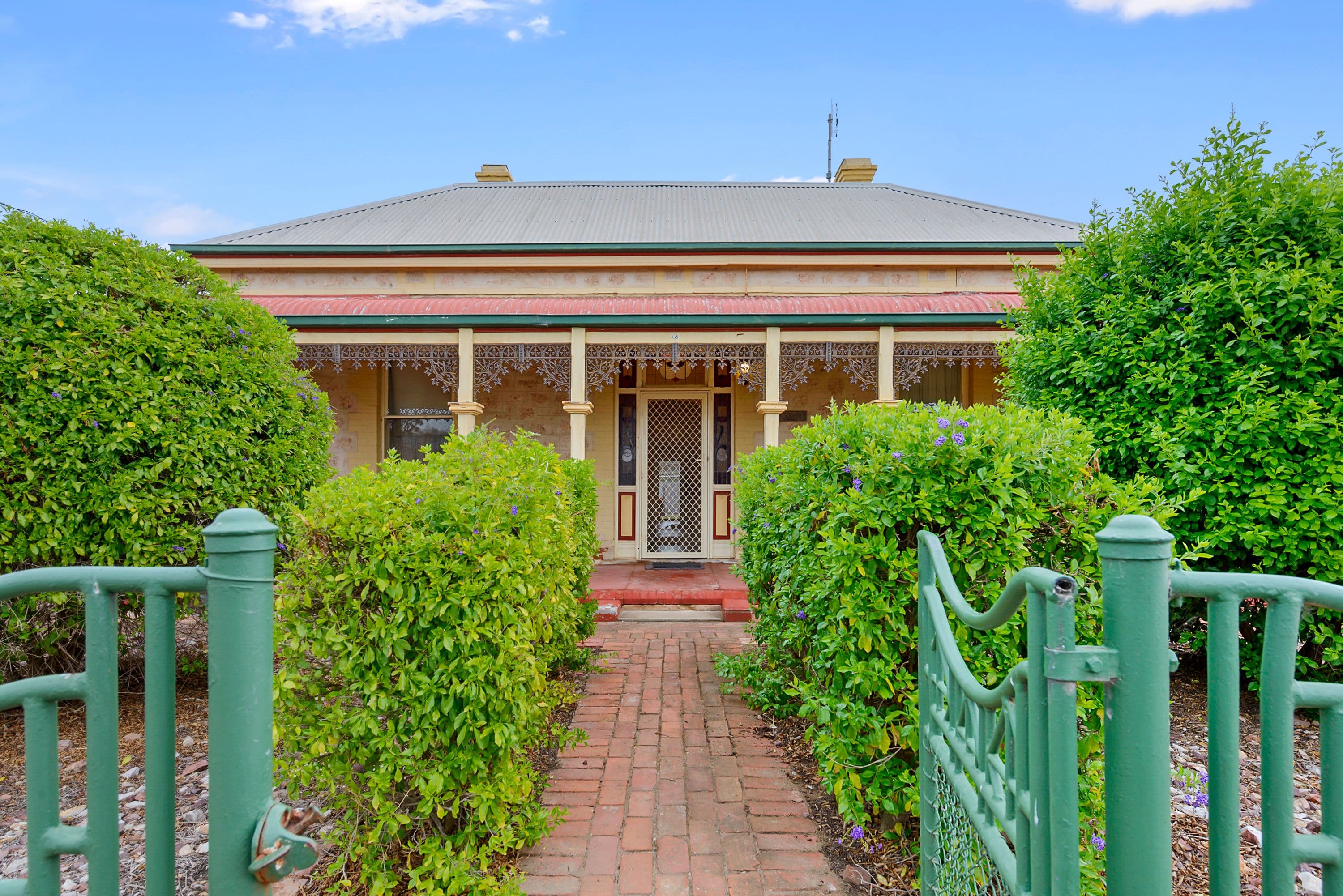 2 Russell Street, Kadina SA 5554, Kadina - Image 1