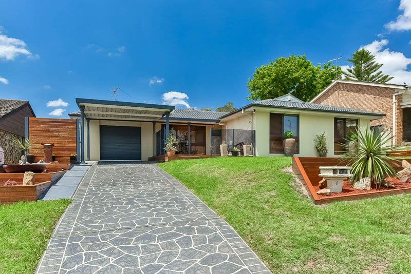 6 Ardrossan Crescent, St Andrews - Thumbnail 2