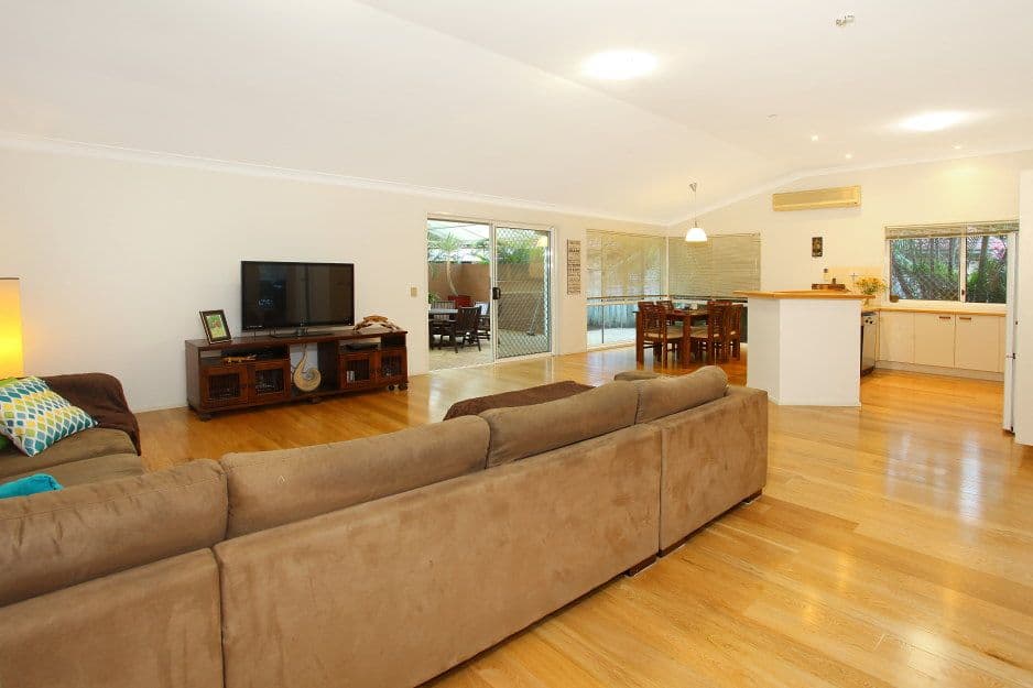 5 Bentleigh Court, ROBINA QLD 4226, Robina - Thumbnail 2