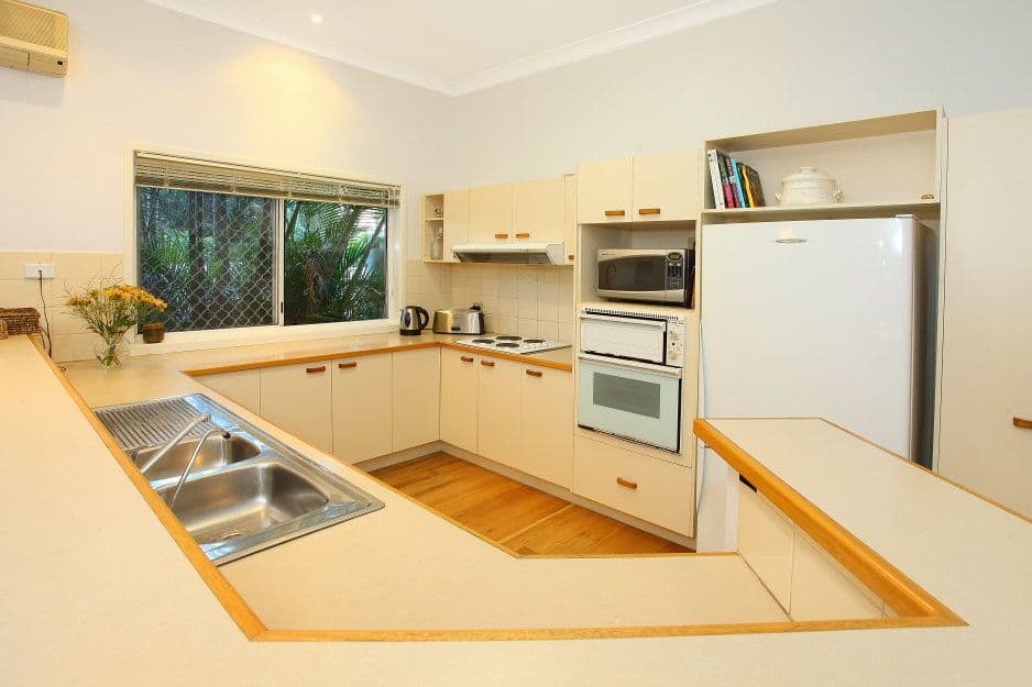 5 Bentleigh Court, ROBINA QLD 4226, Robina - Thumbnail 6