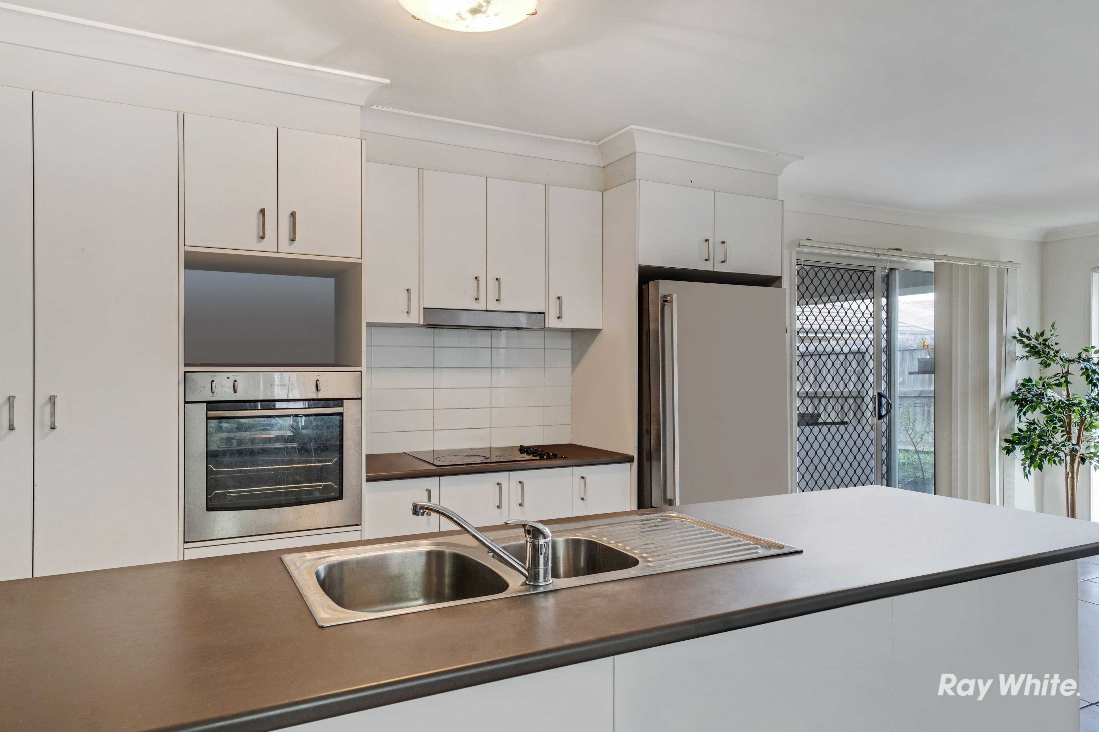 3 Greenpark Drive, Crestmead QLD 4132, Crestmead - Thumbnail 2