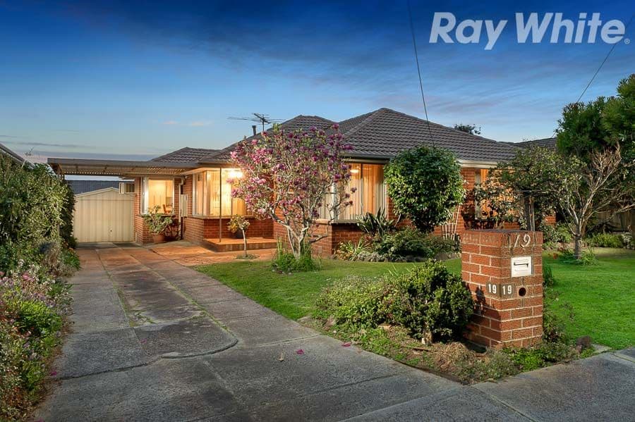 19 Patricia Avenue, BUNDOORA VIC 3083, Bundoora - Image 1