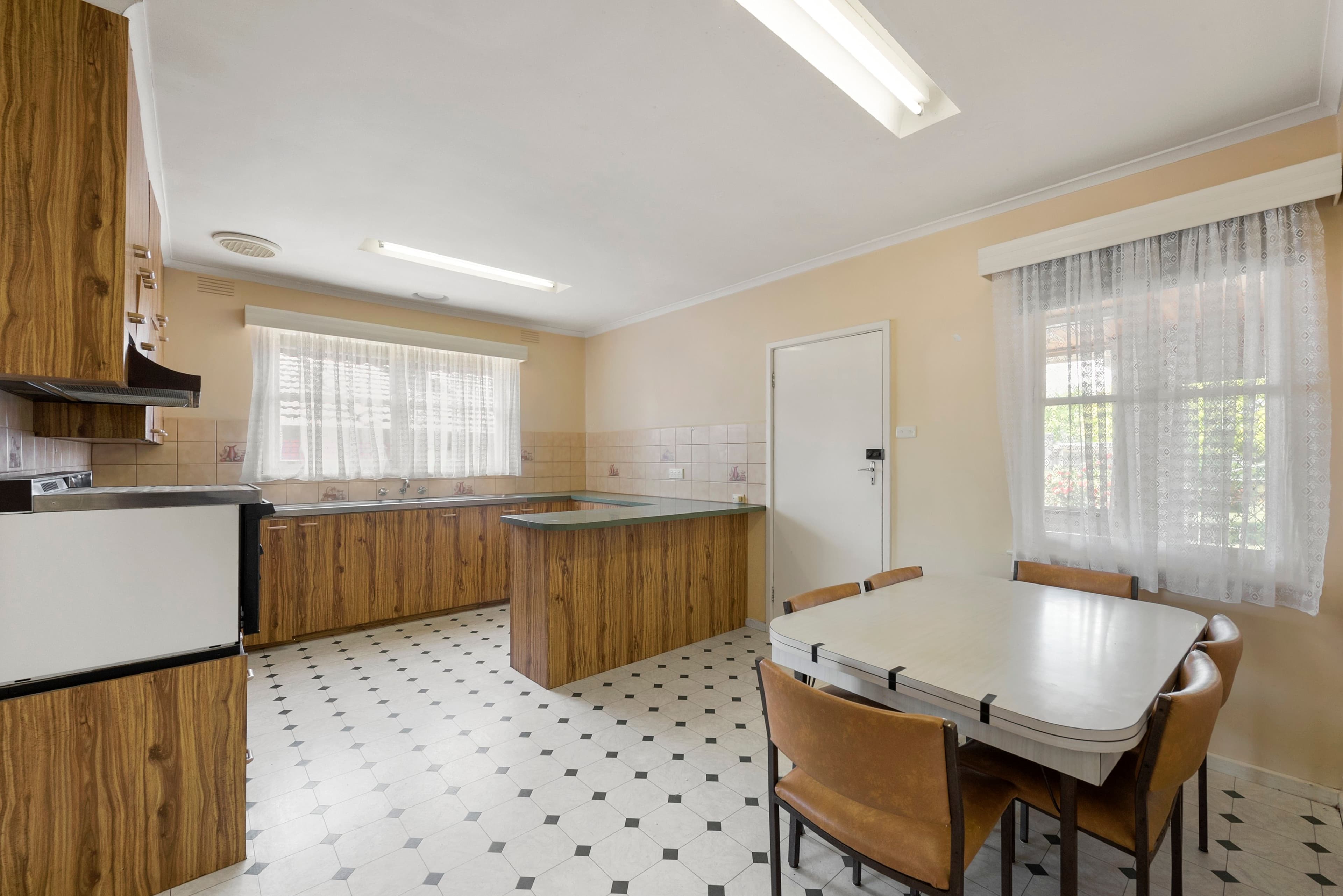 8 Fordyce Street, Cheltenham VIC 3192, Cheltenham - Thumbnail 3