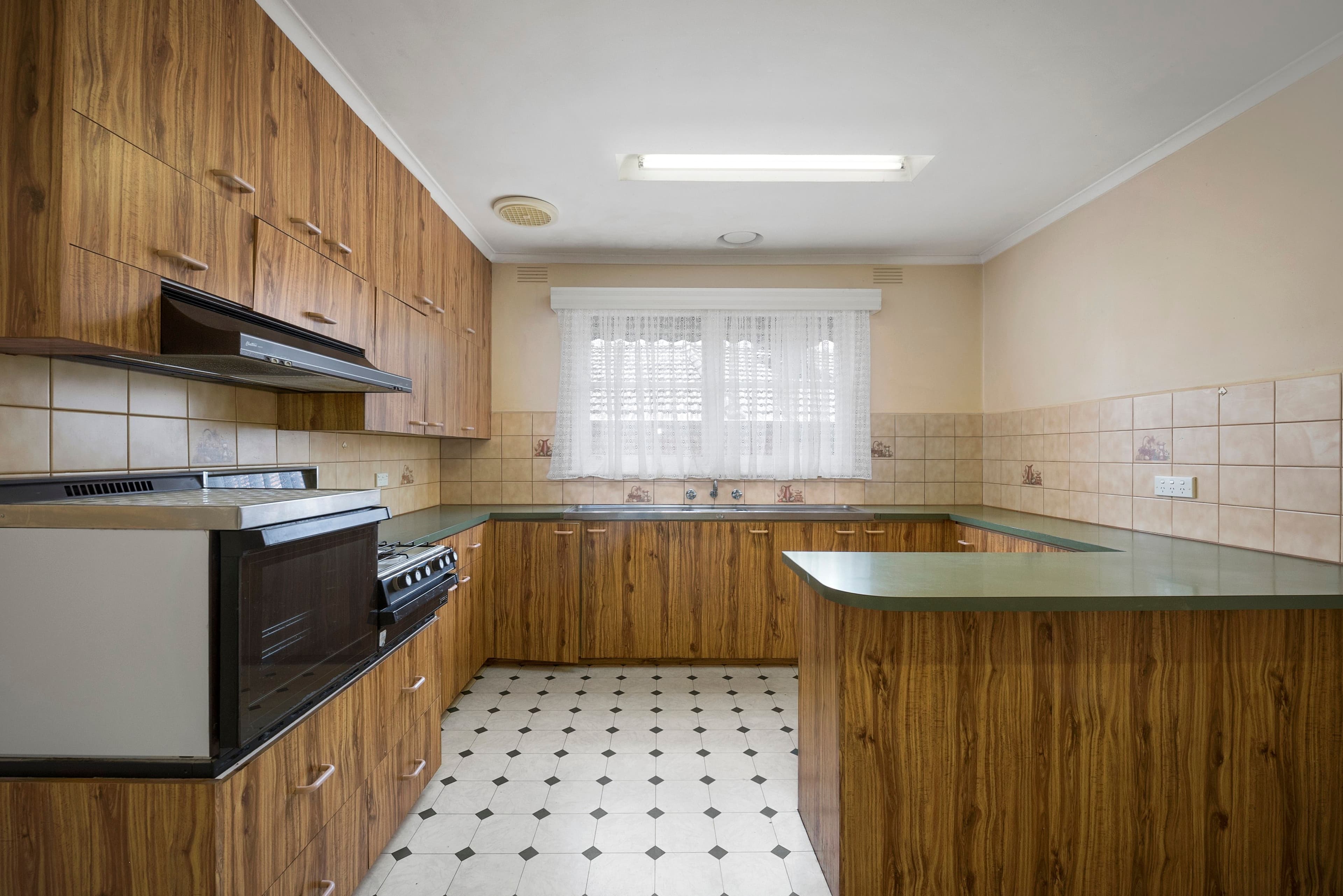 8 Fordyce Street, Cheltenham VIC 3192, Cheltenham - Thumbnail 4