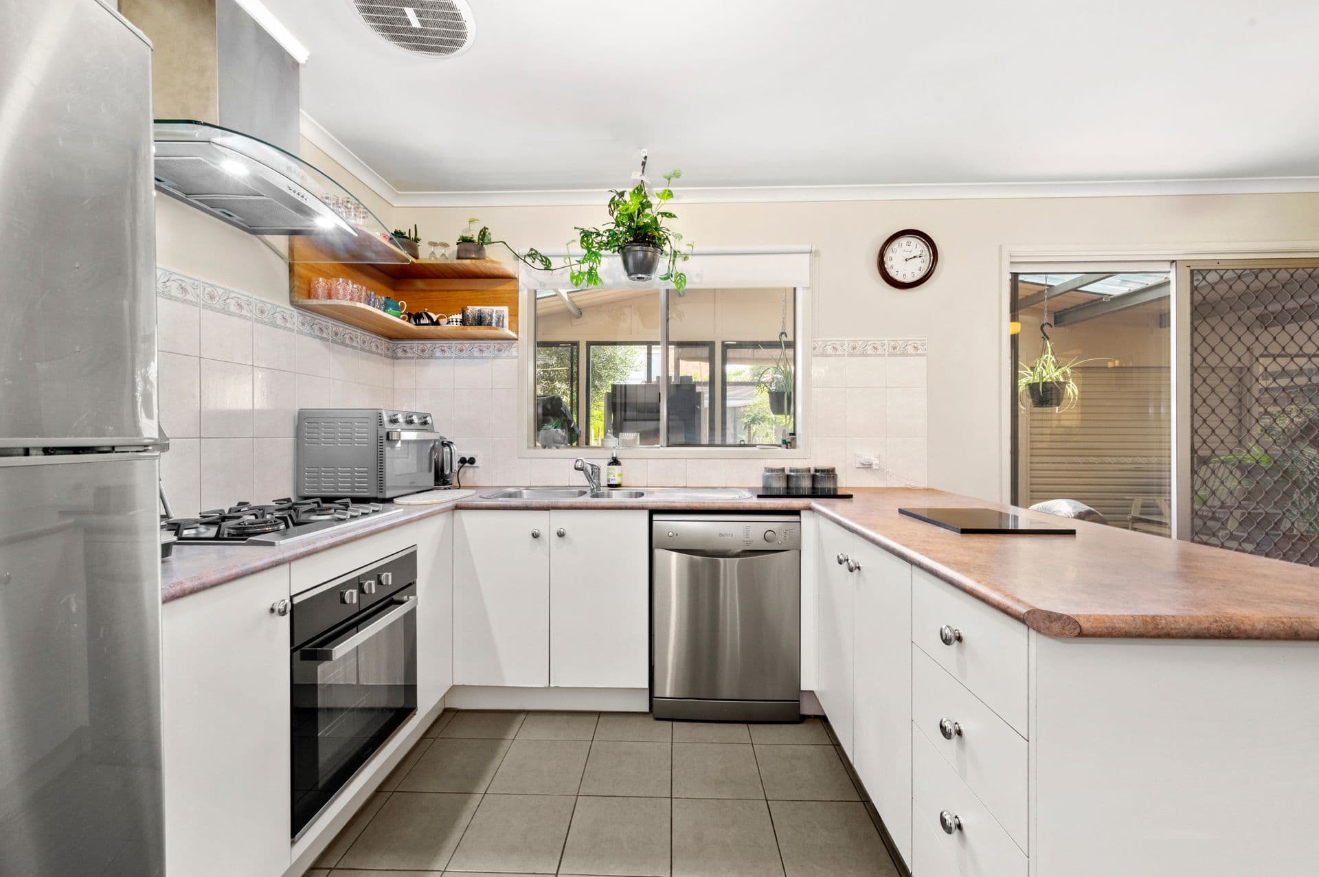 17 Hillsmeade Drive, Melton West VIC 3337, Melton West - Thumbnail 7