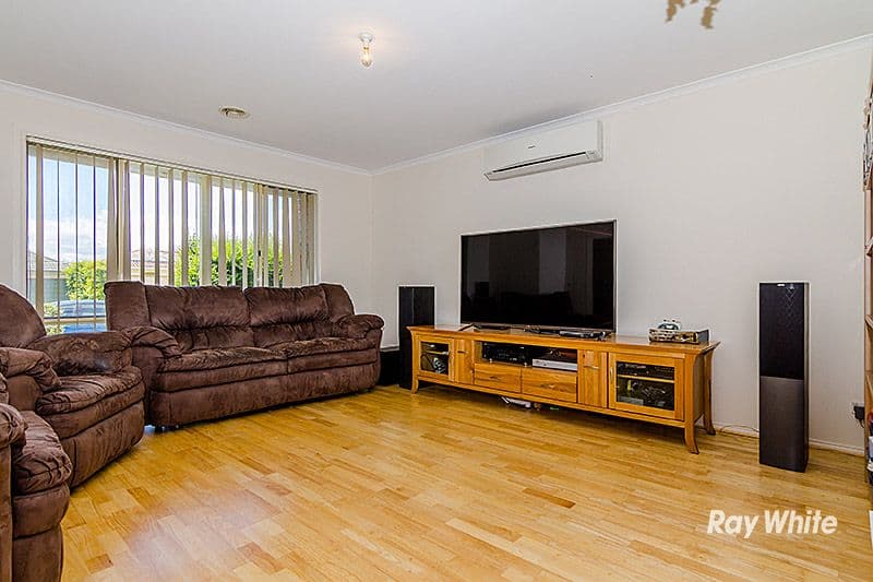 29 Stephellen Way, Cranbourne West VIC 3977, Cranbourne West - Thumbnail 2