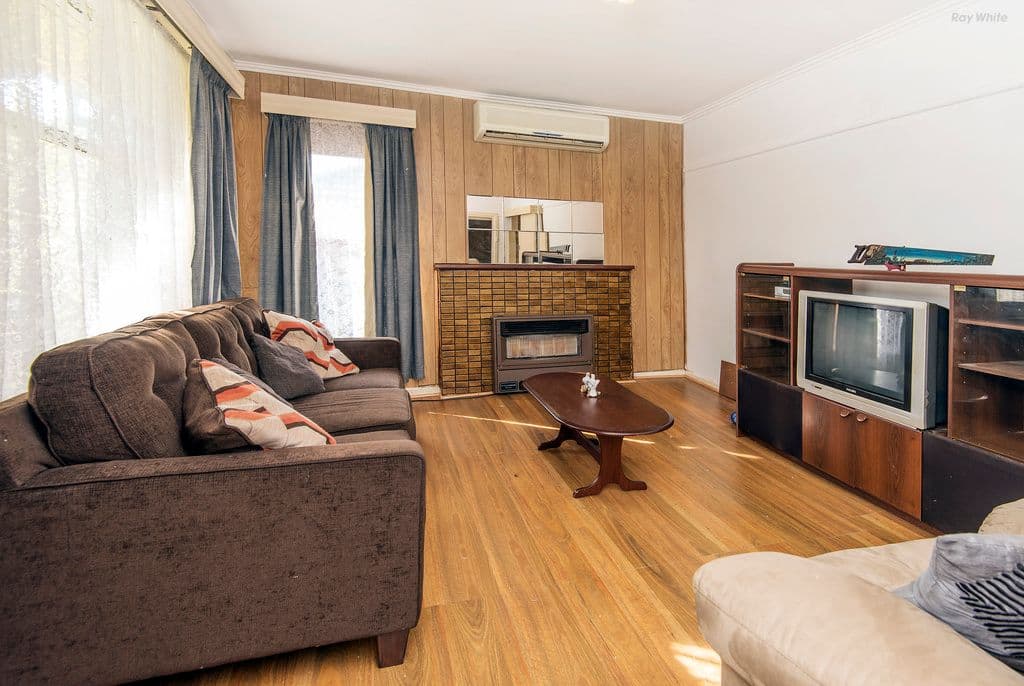 82 Whitelaw Street, Reservoir VIC 3073, Reservoir - Thumbnail 3