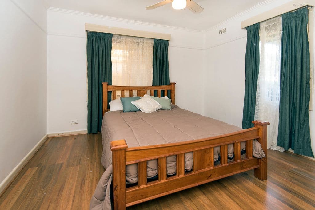 82 Whitelaw Street, Reservoir VIC 3073, Reservoir - Thumbnail 5