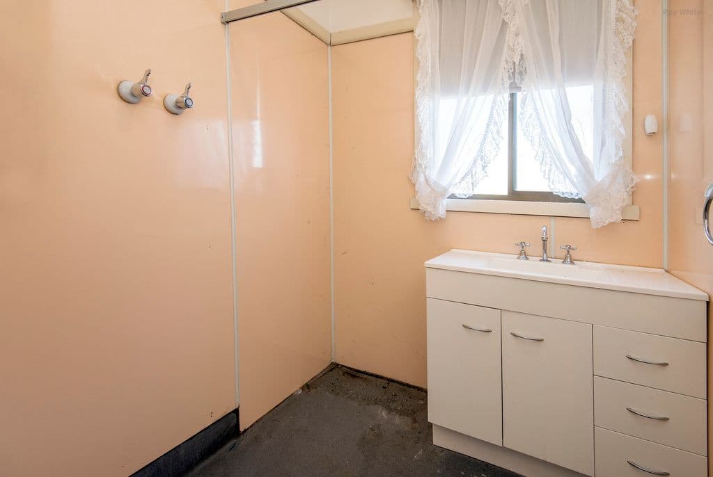 82 Whitelaw Street, Reservoir VIC 3073, Reservoir - Thumbnail 8