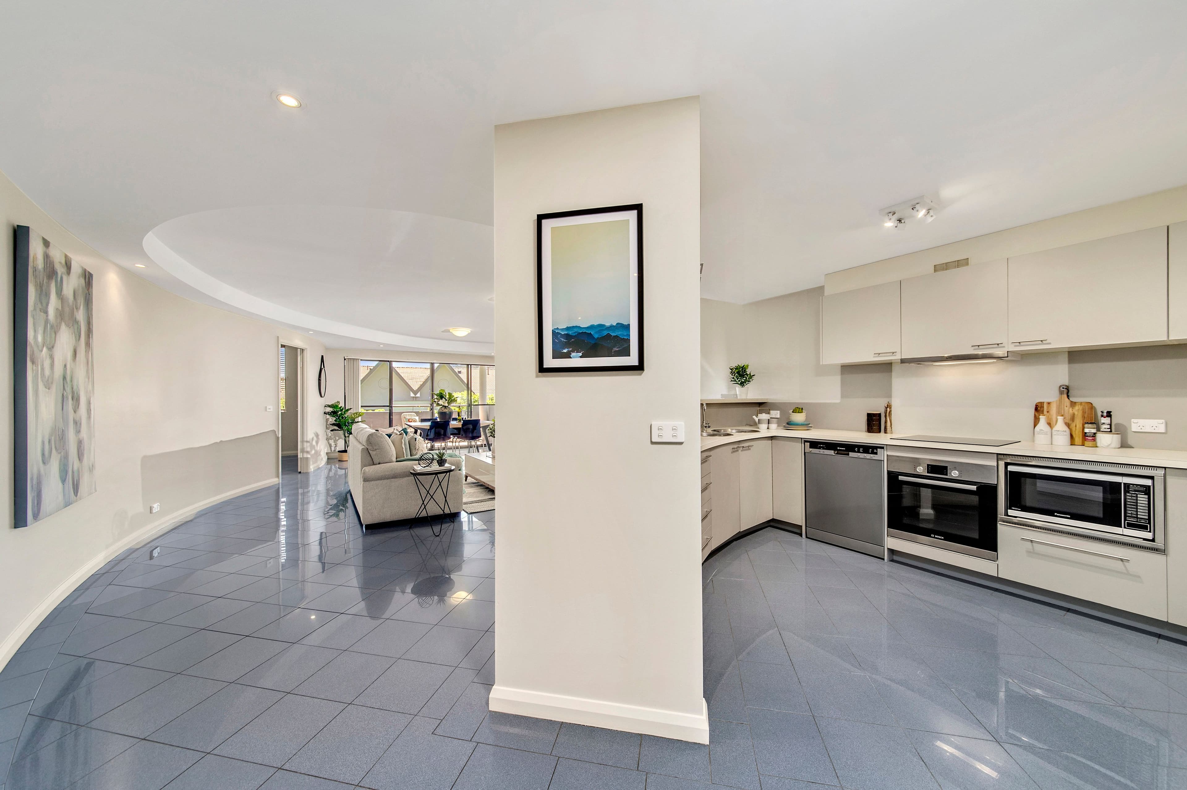 7 Eldridge Crescent, Garran ACT 2605, Garran - Thumbnail 2