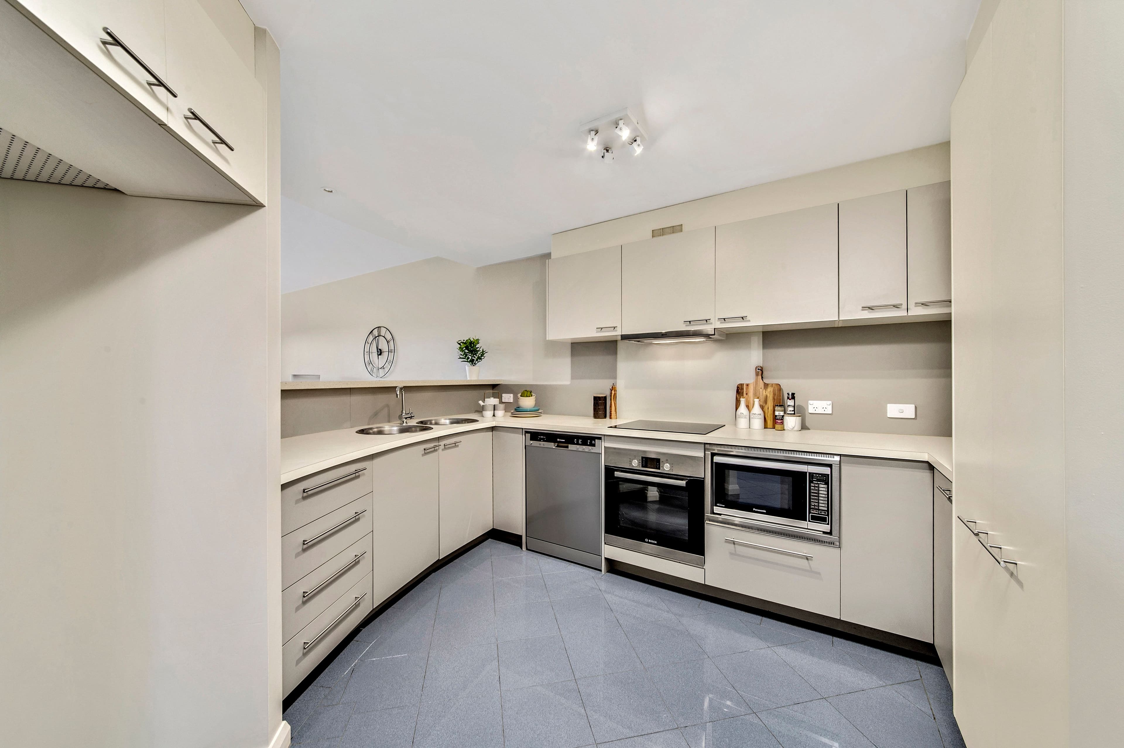 7 Eldridge Crescent, Garran ACT 2605, Garran - Thumbnail 3