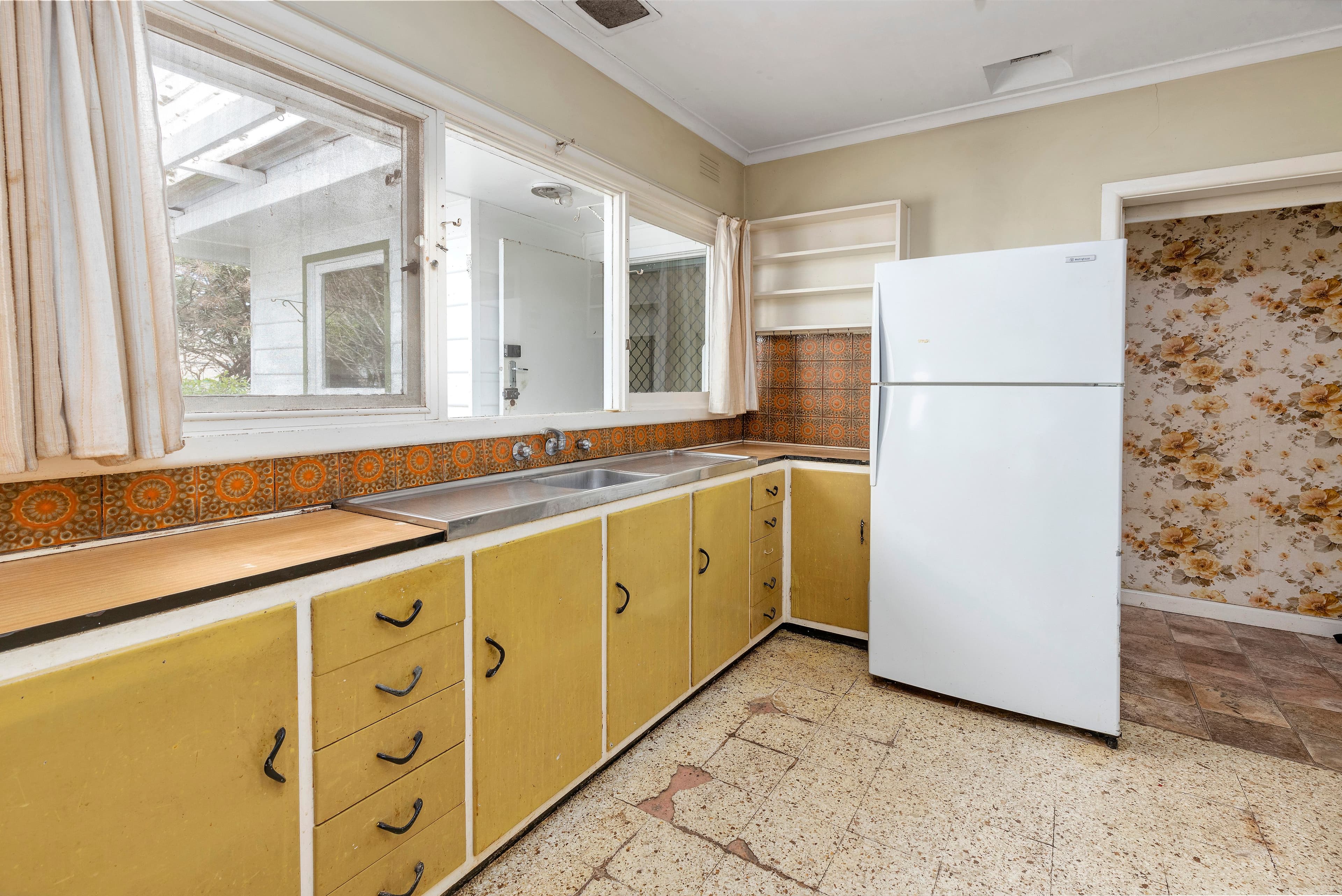 6 Donald Crescent, Dromana VIC 3936, Dromana - Thumbnail 5