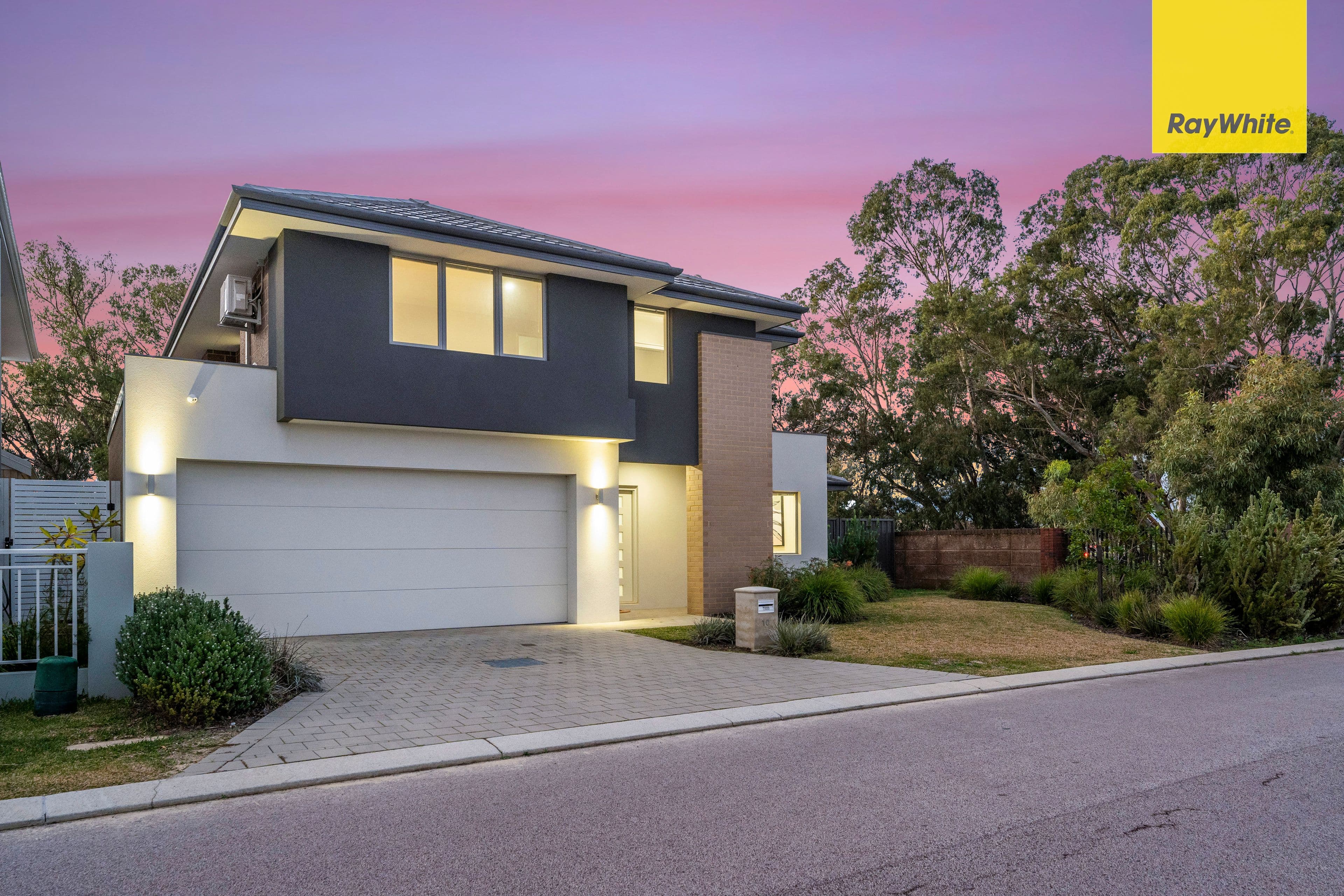 10 Lockhart Crescent, South Guildford WA 6055, South Guildford - Thumbnail 2