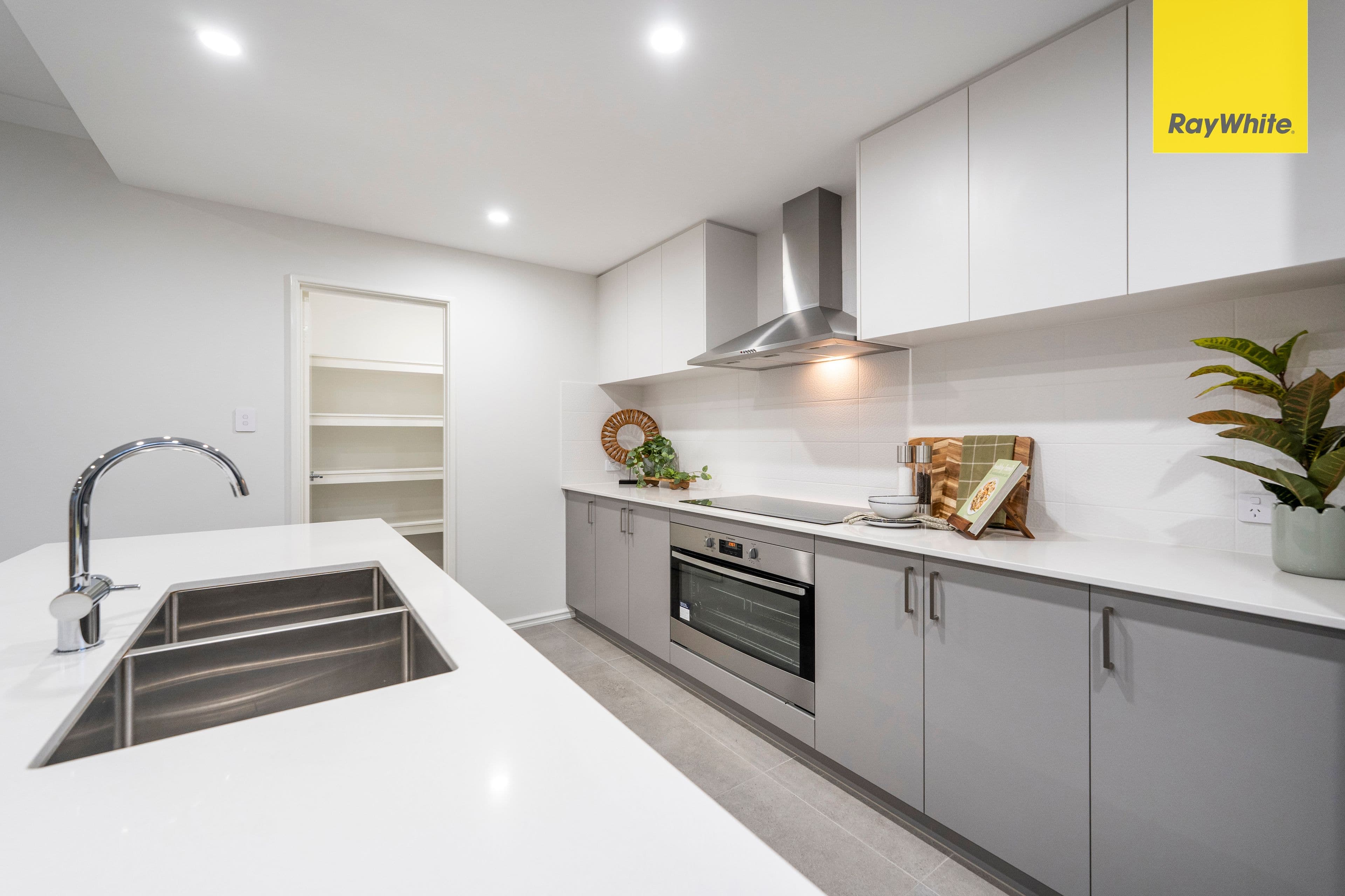 10 Lockhart Crescent, South Guildford WA 6055, South Guildford - Thumbnail 6