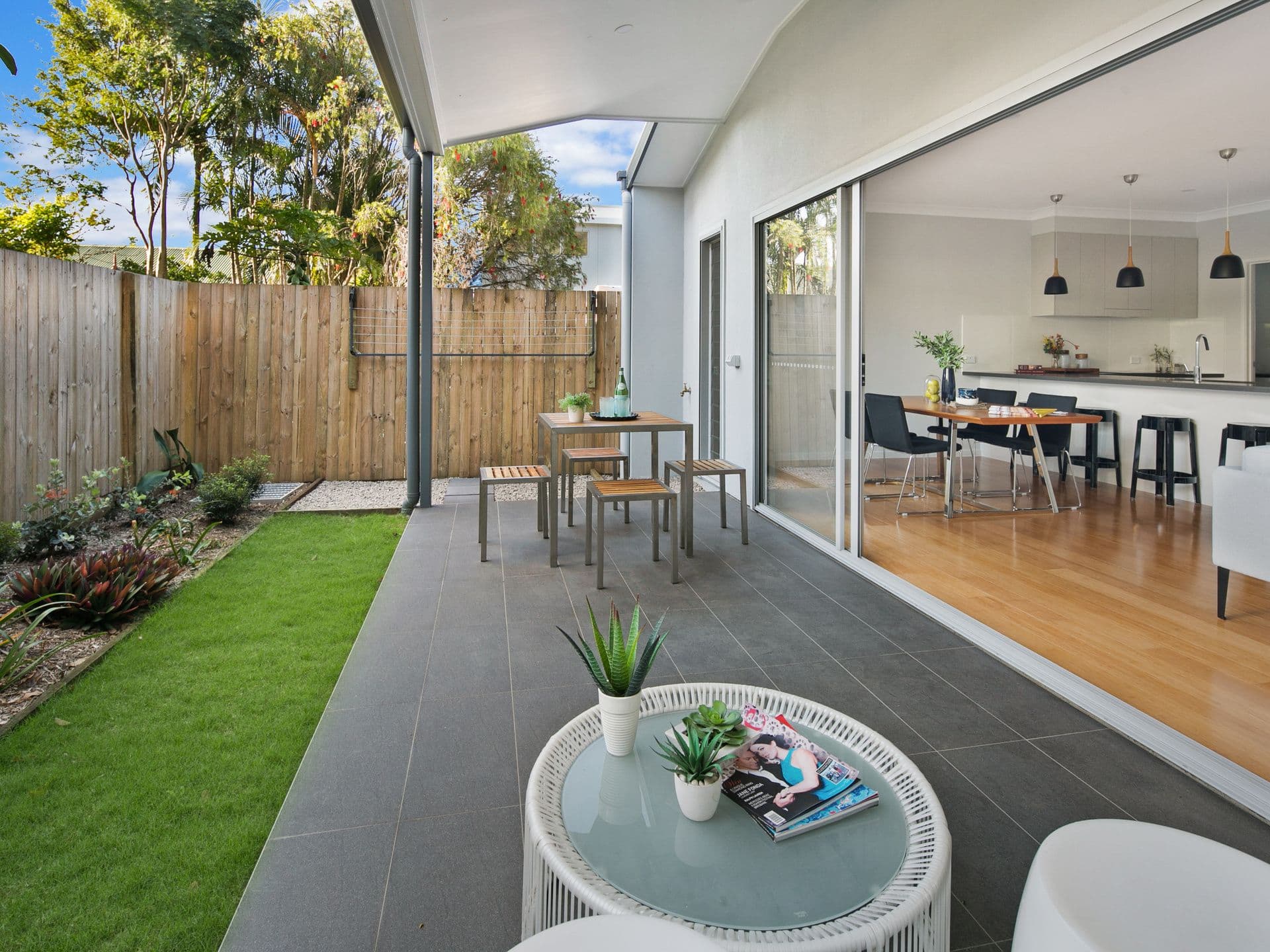 22 Worden Street, Morningside QLD 4170, Morningside - Thumbnail 2