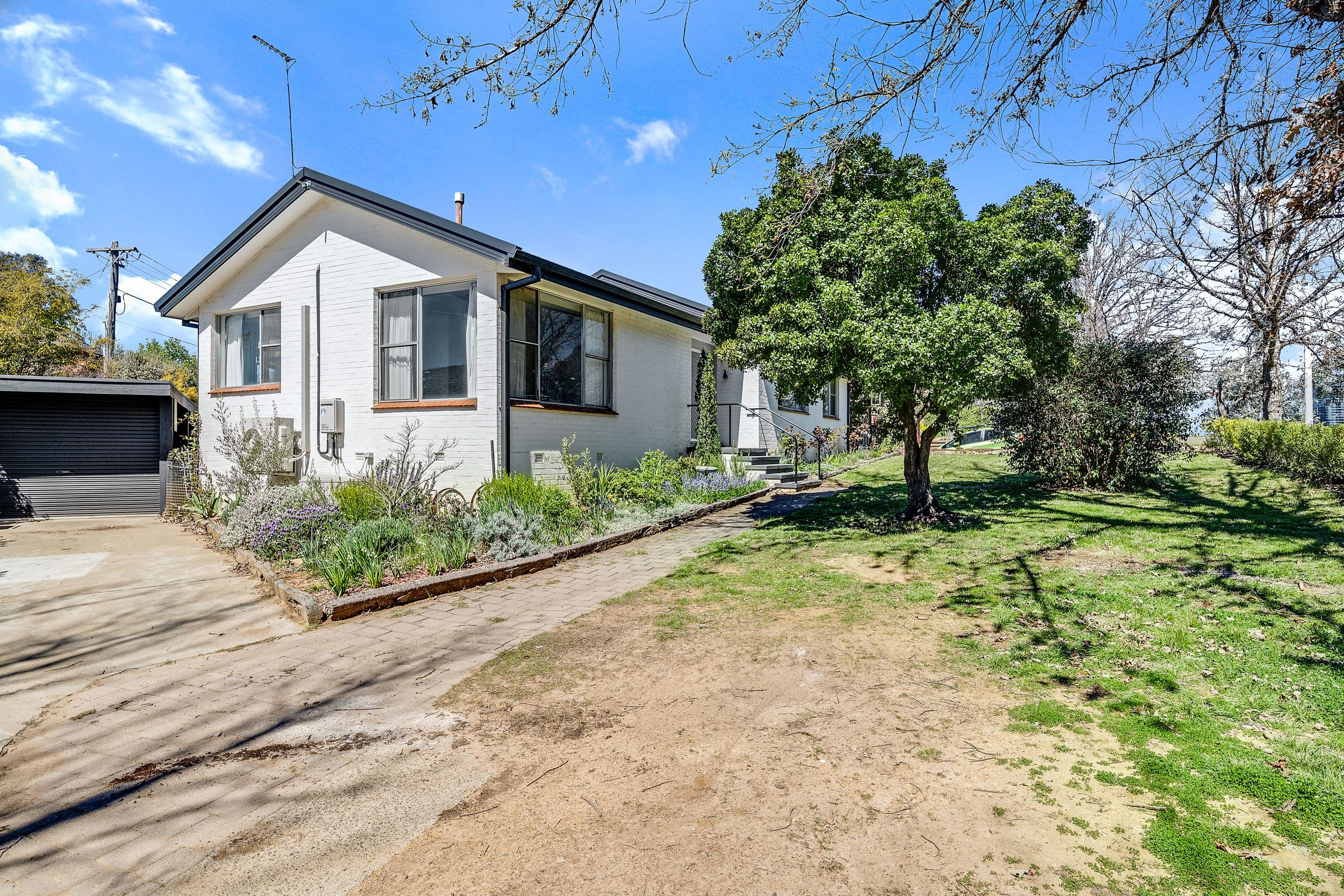 21 Webster Street, Hughes ACT 2605, Hughes - Thumbnail 2