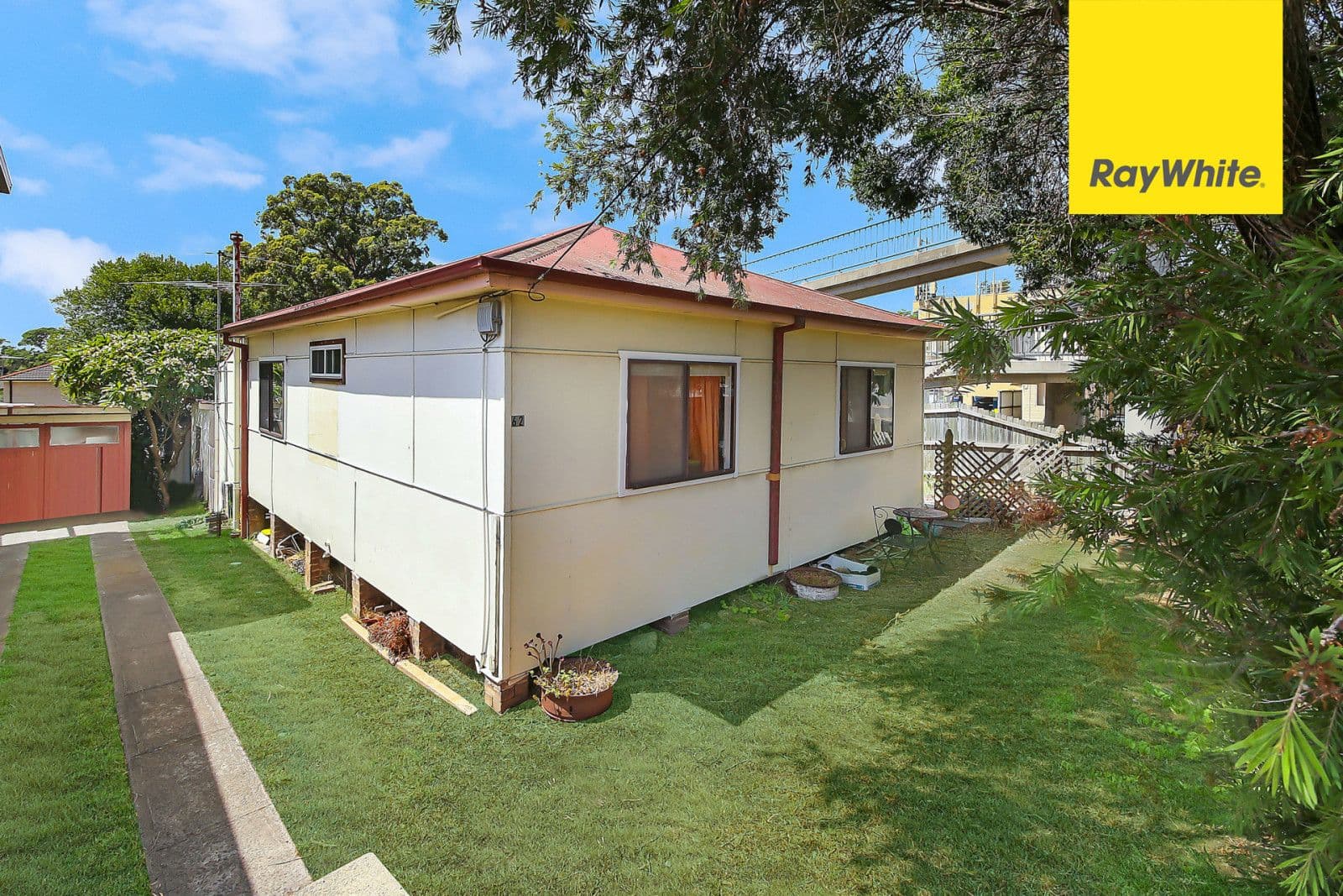62 Henry Lawson Drive, Peakhurst - Image 1