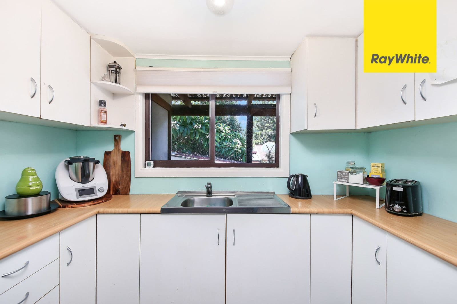 62 Henry Lawson Drive, Peakhurst - Thumbnail 2