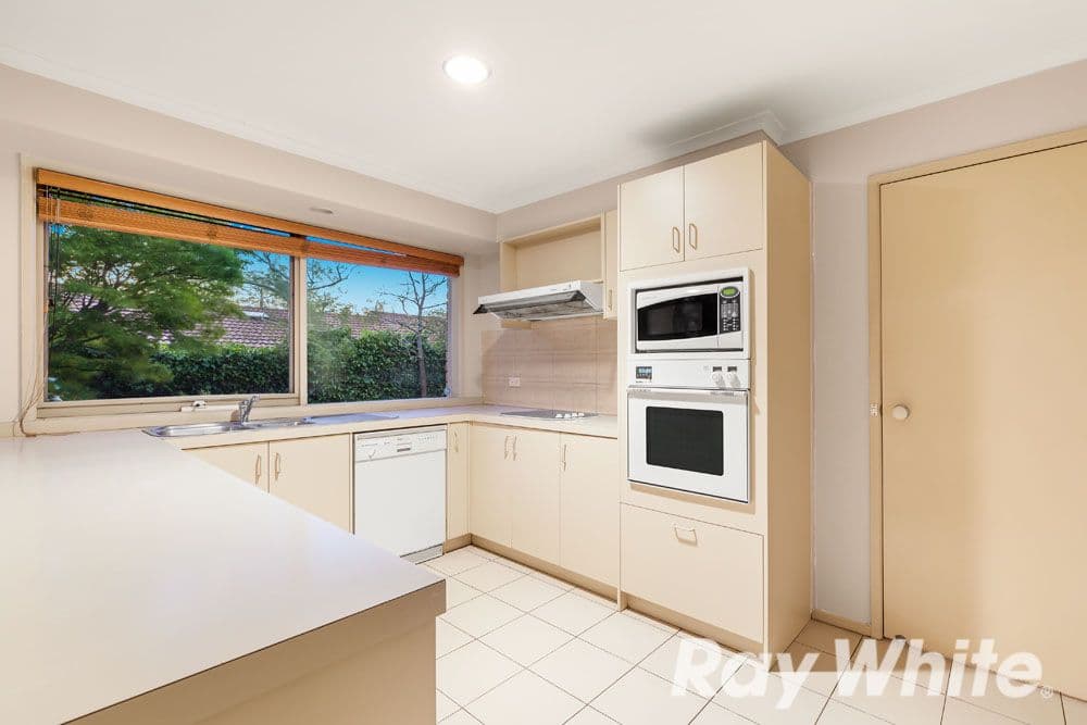 4 Pitfield Crescent, Rowville VIC 3178, Rowville - Thumbnail 2