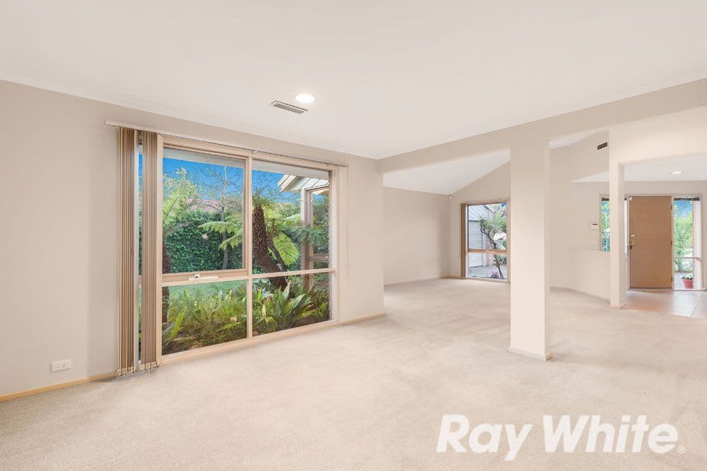 4 Pitfield Crescent, Rowville VIC 3178, Rowville - Thumbnail 4