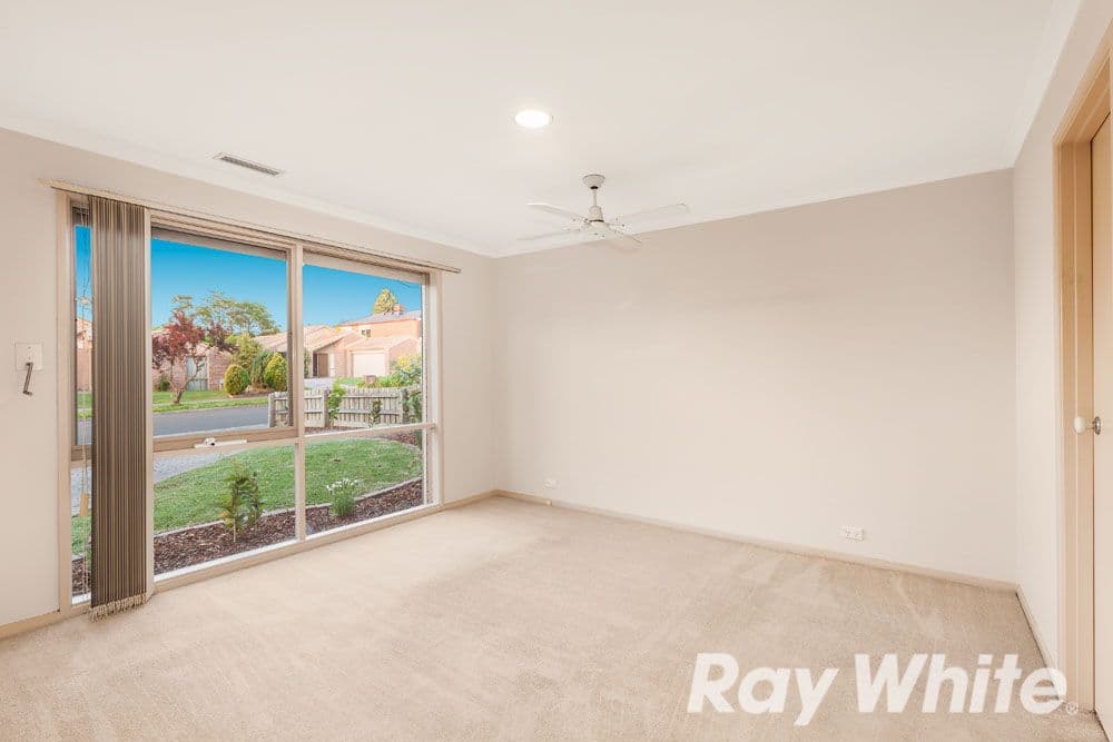 4 Pitfield Crescent, Rowville VIC 3178, Rowville - Thumbnail 5
