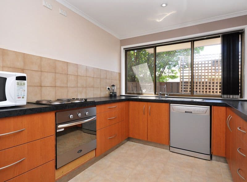 3 Bendigo Close, TROTT PARK SA 5158, Trott Park - Thumbnail 4