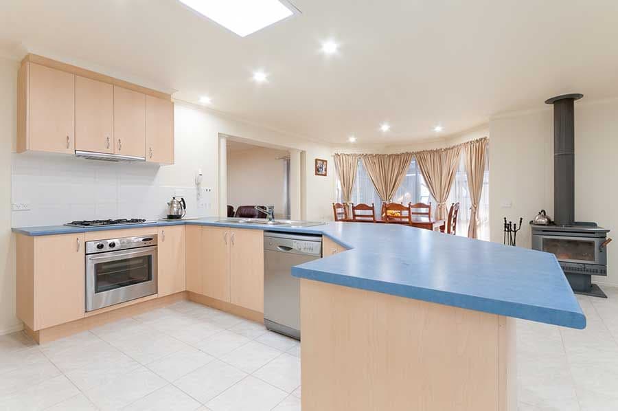 10 Toongabbie Place, Craigieburn VIC 3064, Craigieburn - Thumbnail 3