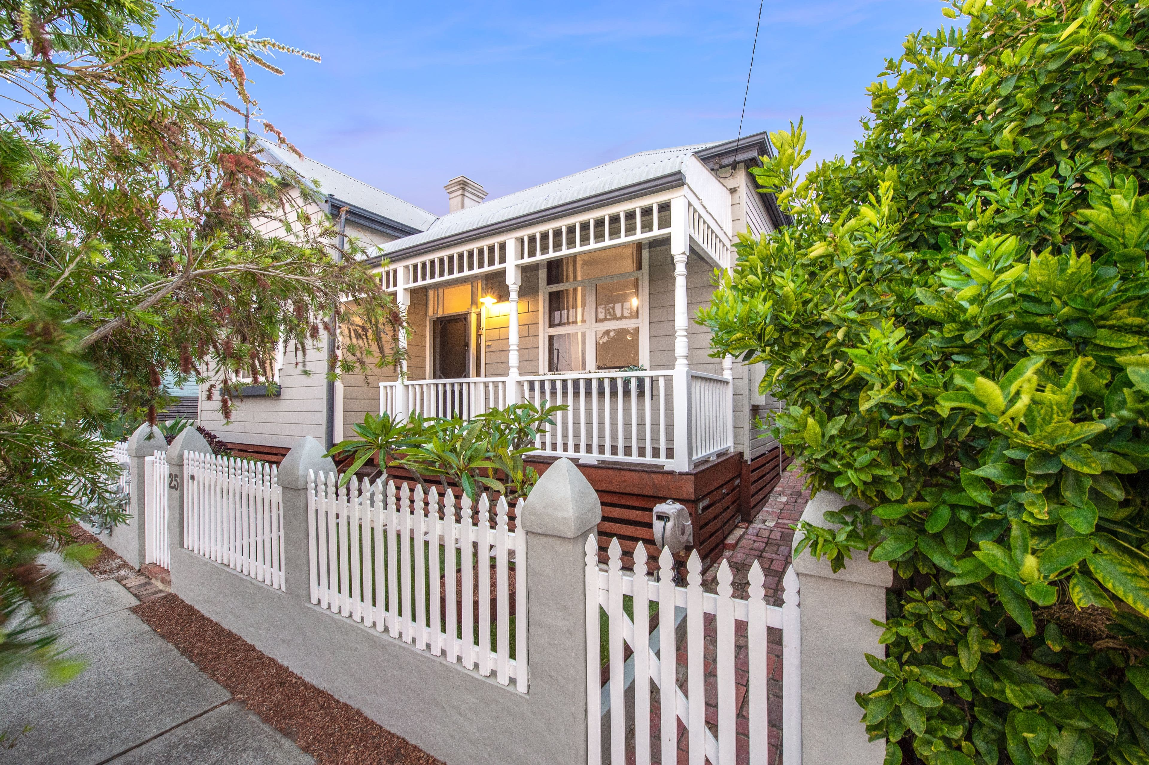 25 Thompson Road, North Fremantle WA 6159, North Fremantle - Image 1