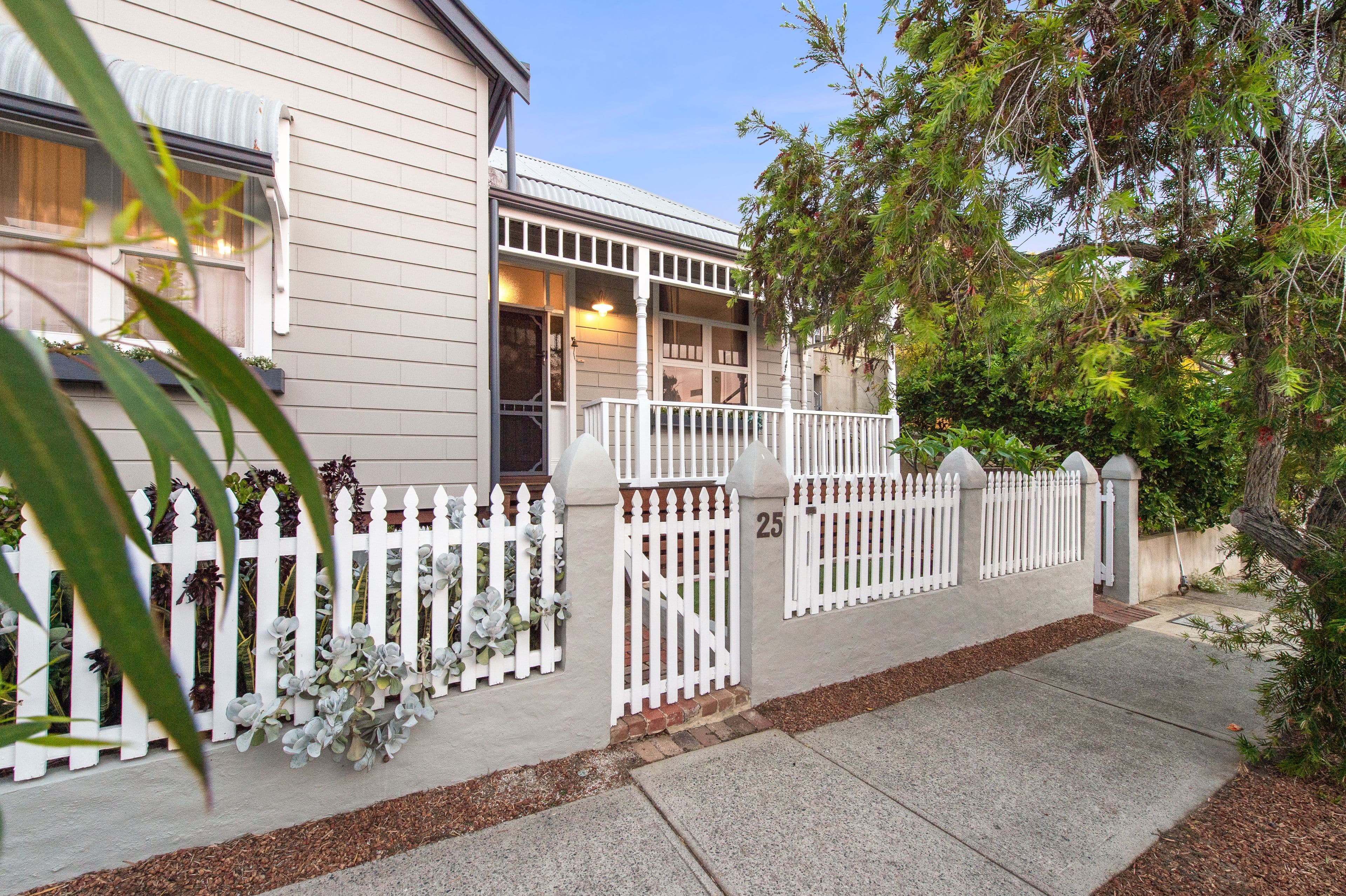 25 Thompson Road, North Fremantle WA 6159, North Fremantle - Thumbnail 2