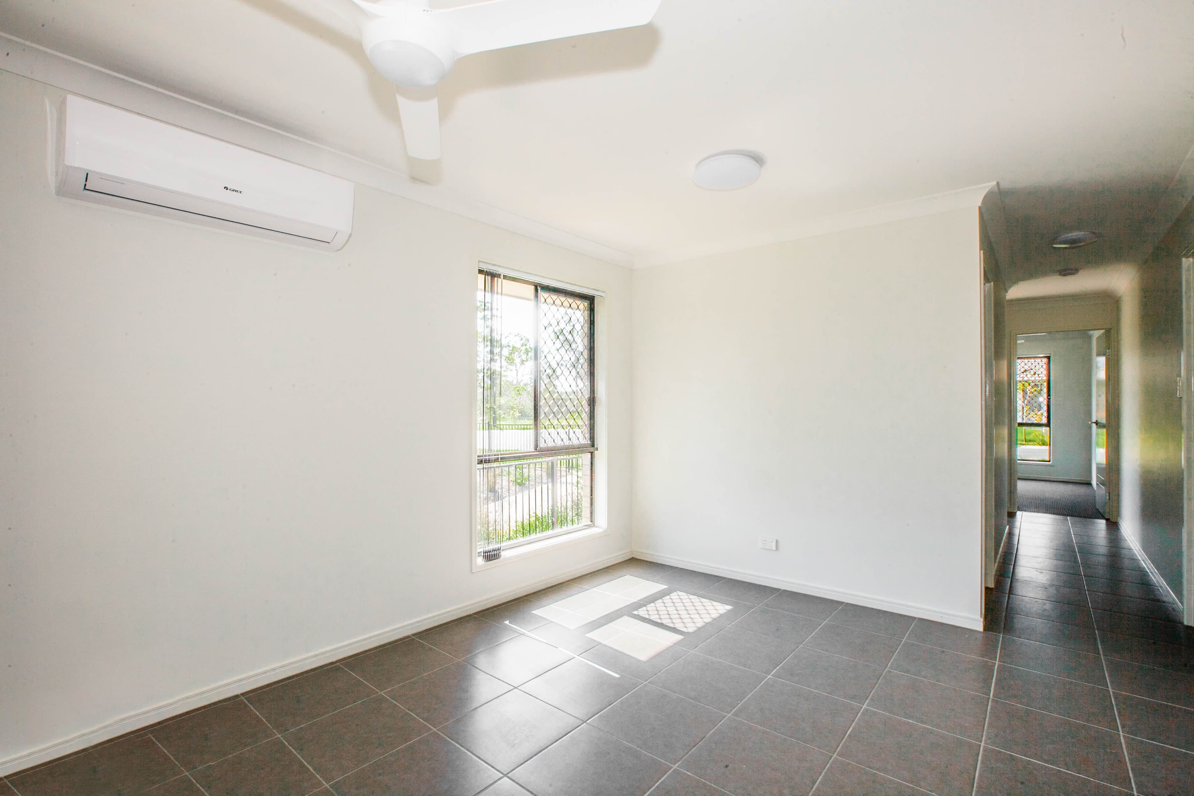 24 Sunrise Court, Loganlea QLD 4131, Loganlea - Thumbnail 5