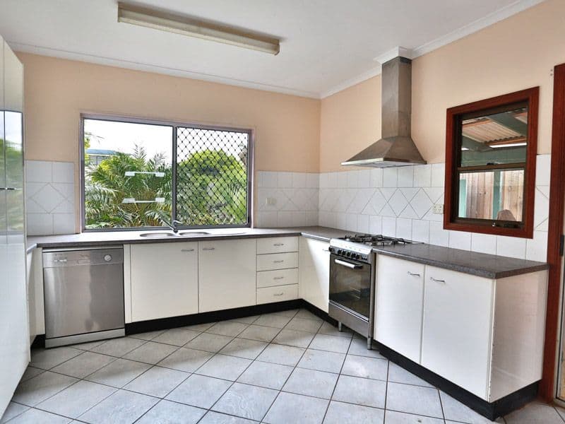 982 Nudgee Road, BANYO QLD 4014, Banyo - Thumbnail 3