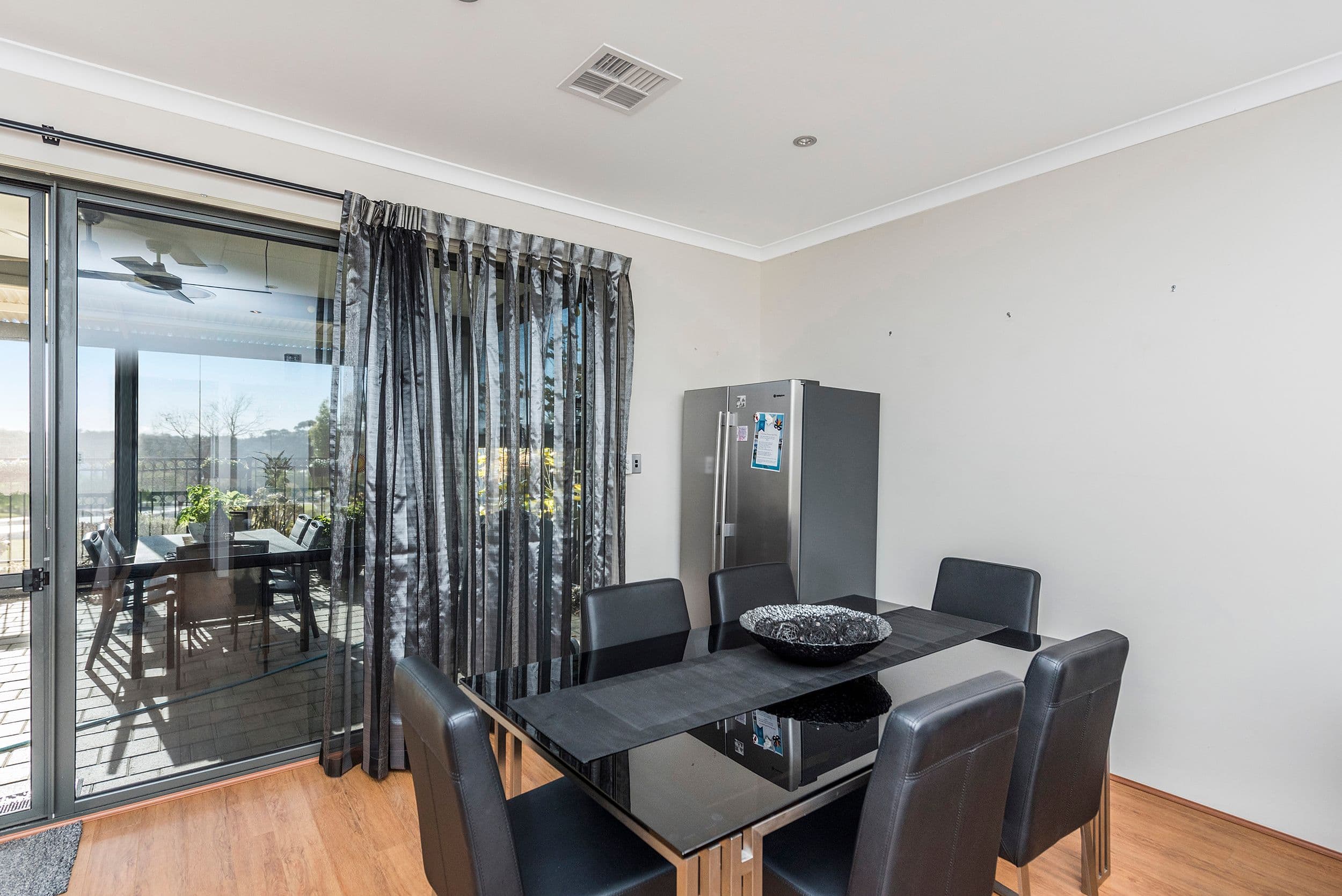 8 Parakeet Bend, Baldivis WA 6171, Baldivis - Thumbnail 4